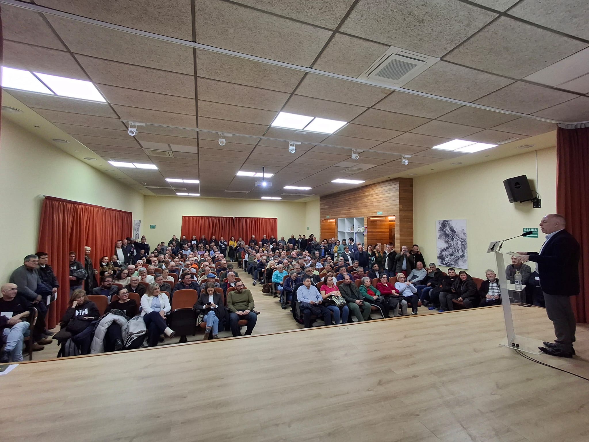 20250120_JAVIER TOURIS_ACCION COMUNITARIA TOMIÑO1