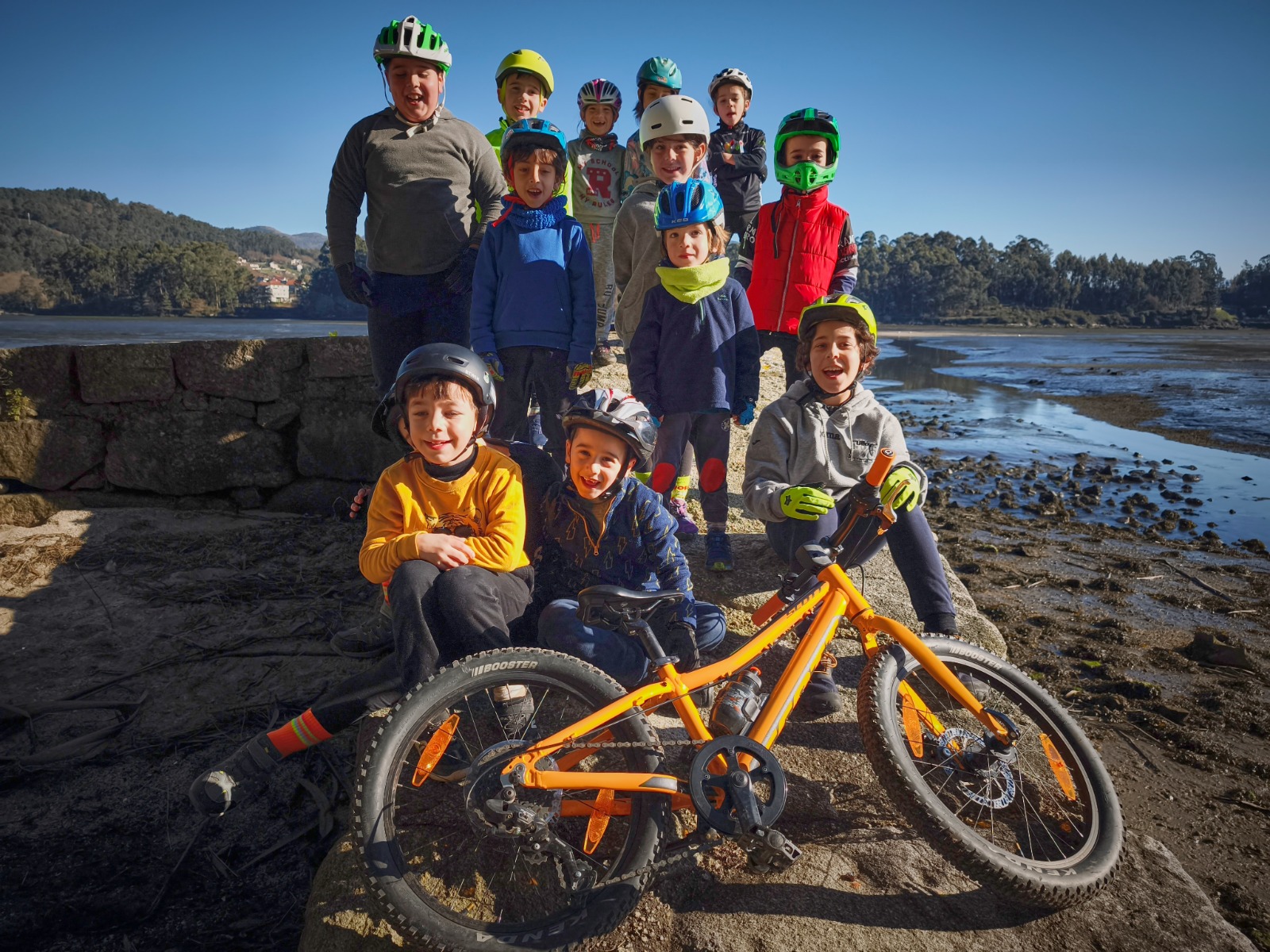 GRUPO PUMPTRACK VALDOULLO