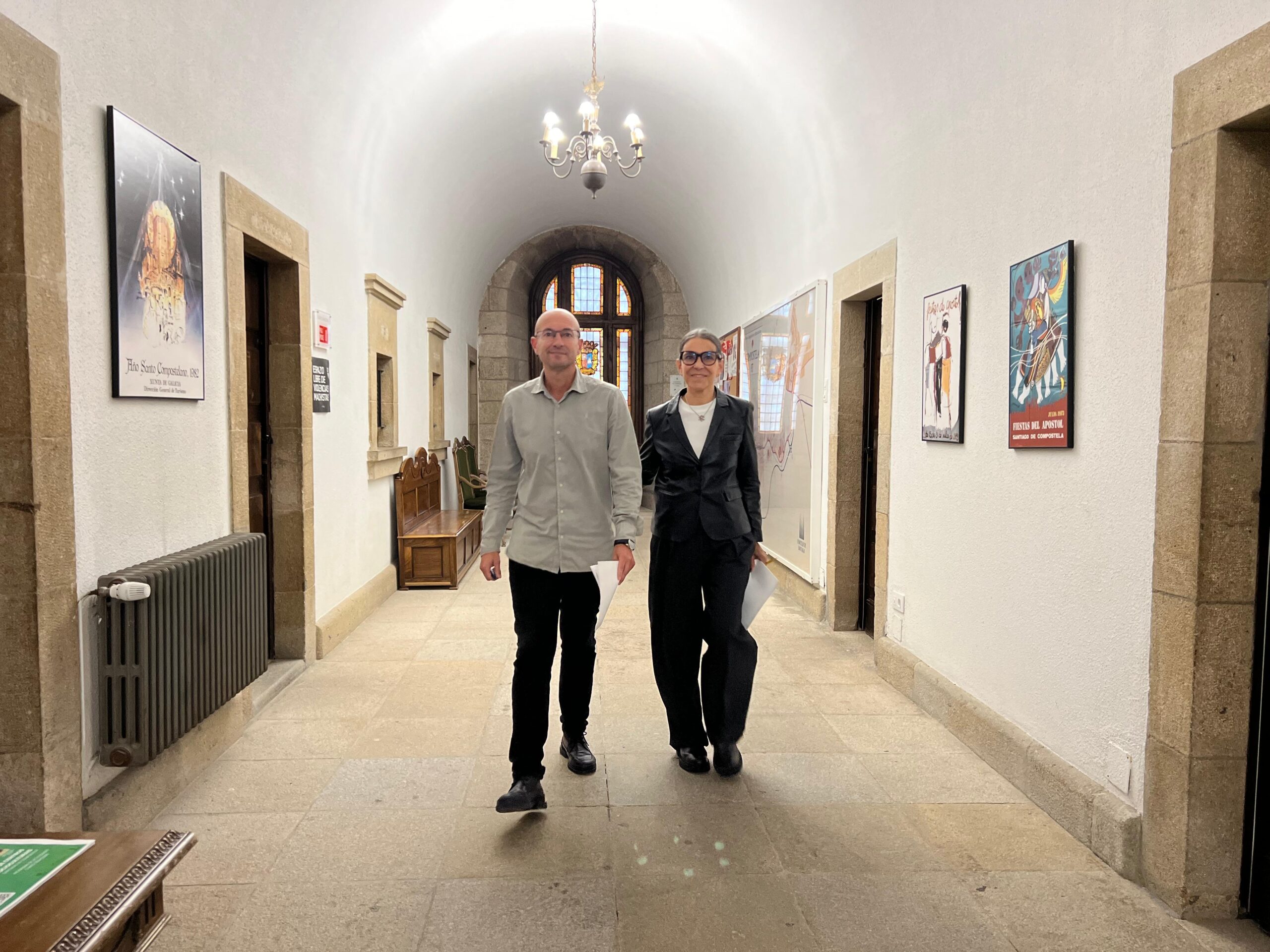 IMAXE – Gonzalo Muíños e Mercedes Rosón nos corredores de Raxoi