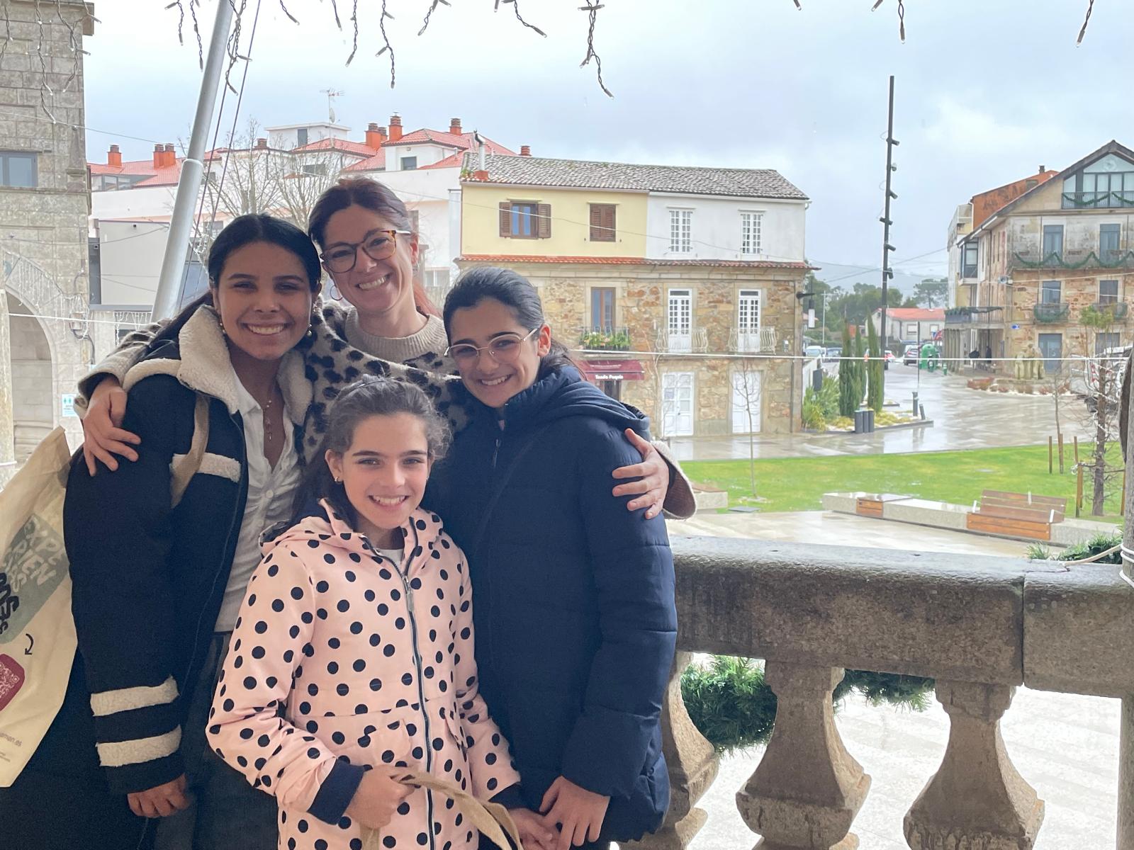 Isabella, Elda e Lola, a voz da infancia e mocidade rosaleira no 8º Encontro Estatal de Unicef en Bilbao