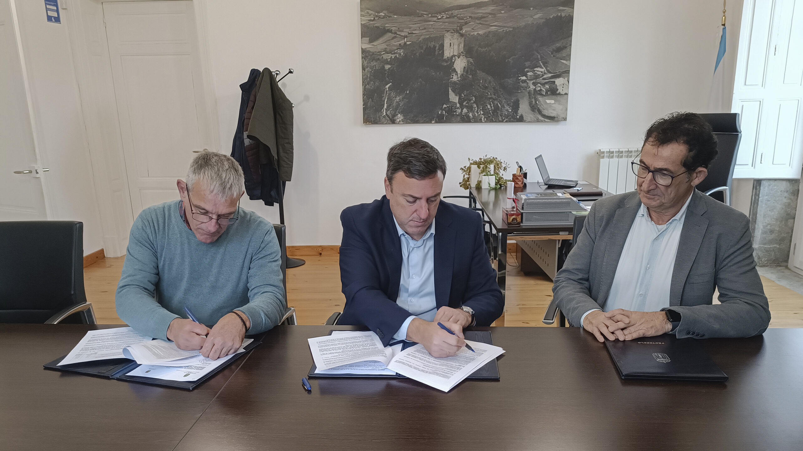 sinatura convenios – foto Ara Bellas