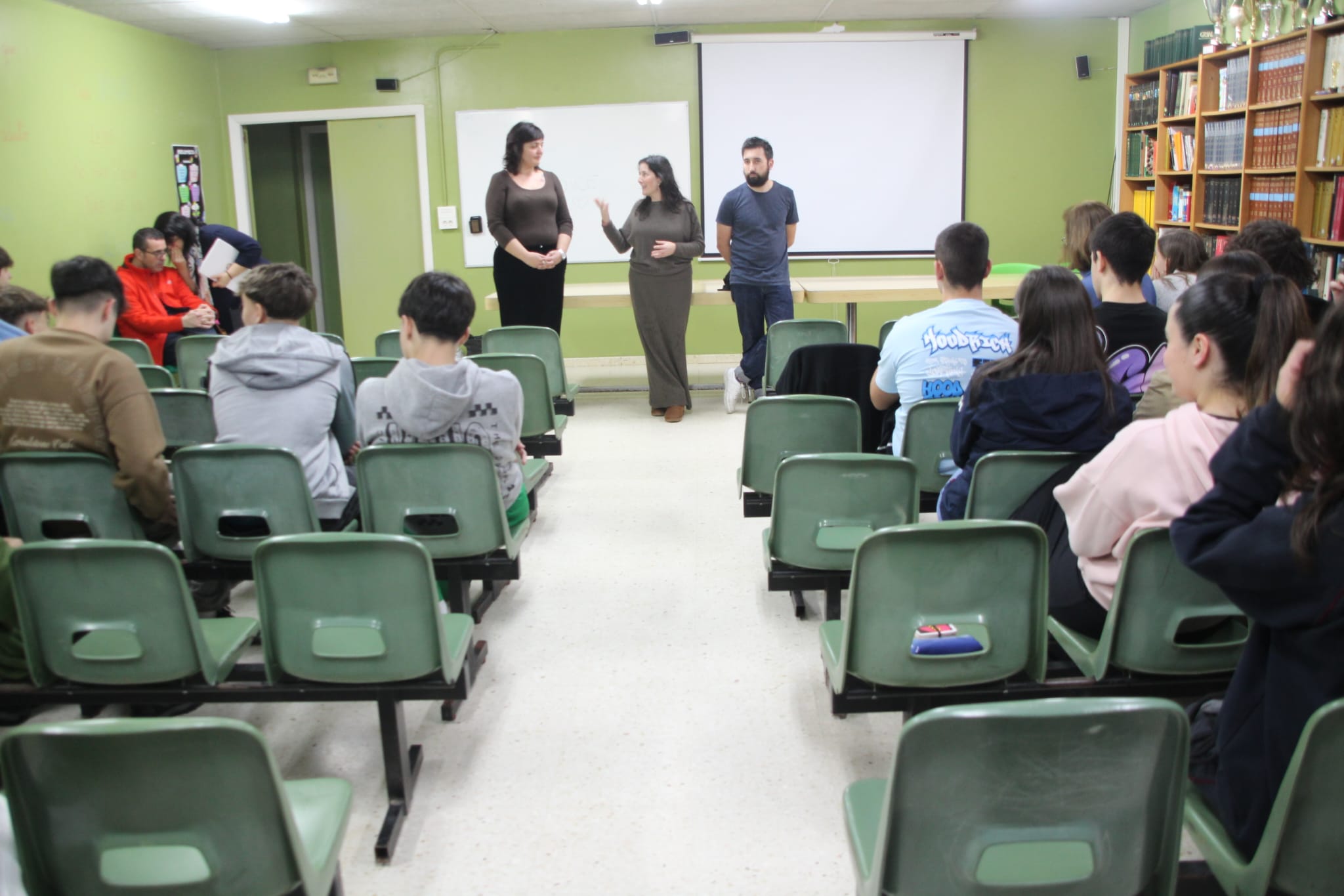 AMELIS TIGANUS NO SANTIAGO APÓSTOL