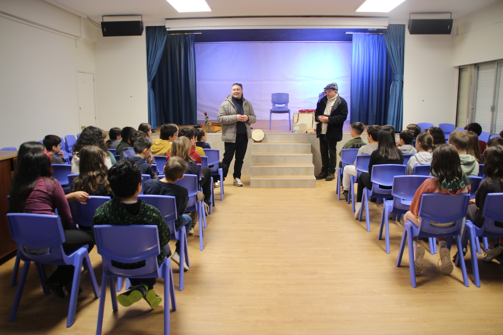 MANU LOURENZO e TINO BAZ no CEIP Manuel Padín Truireiro (1)