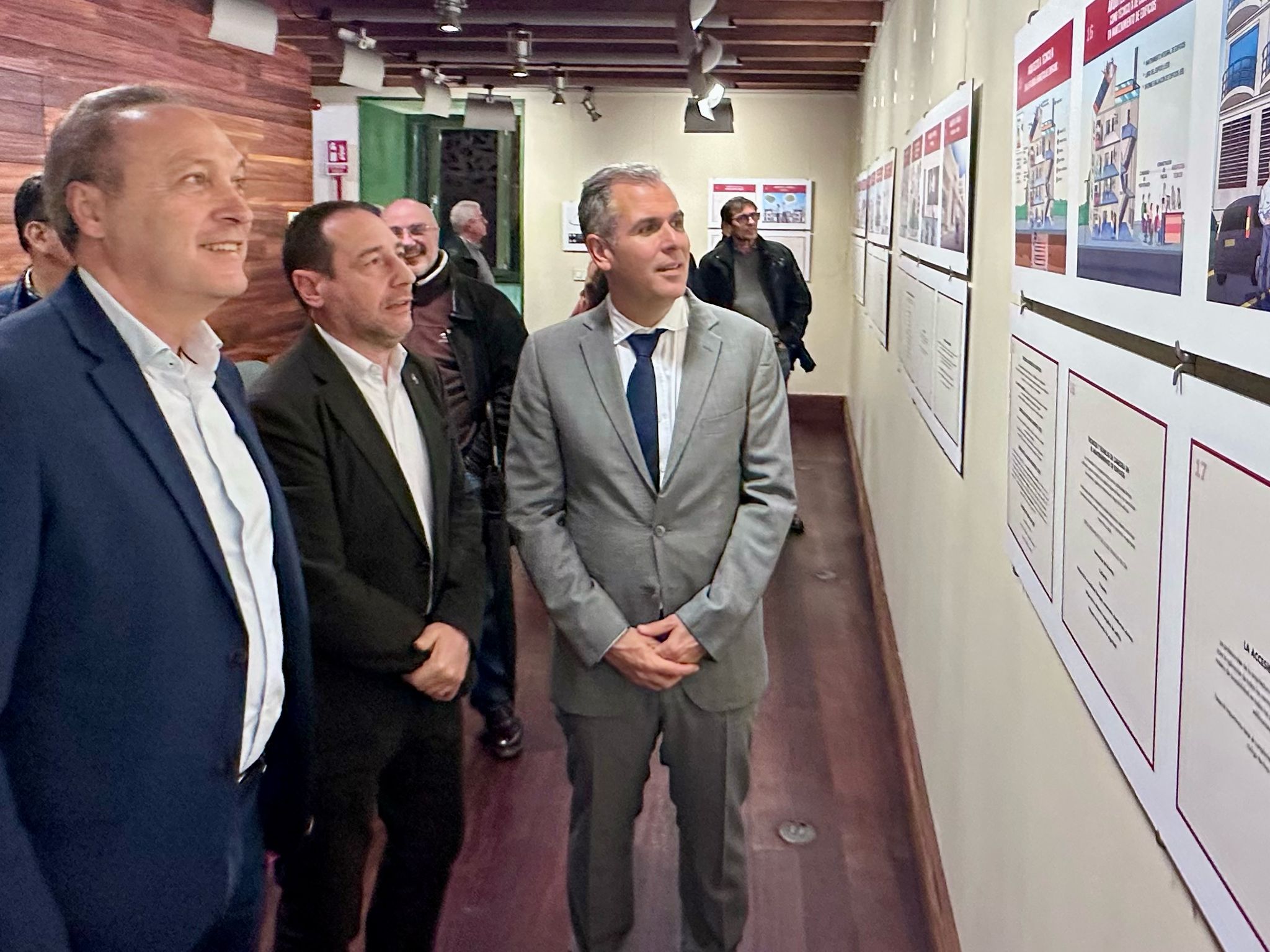 PÉ DE FOTO RAFA DOMÍNGUEZ EXPO 20 ANOS COATPO (1)