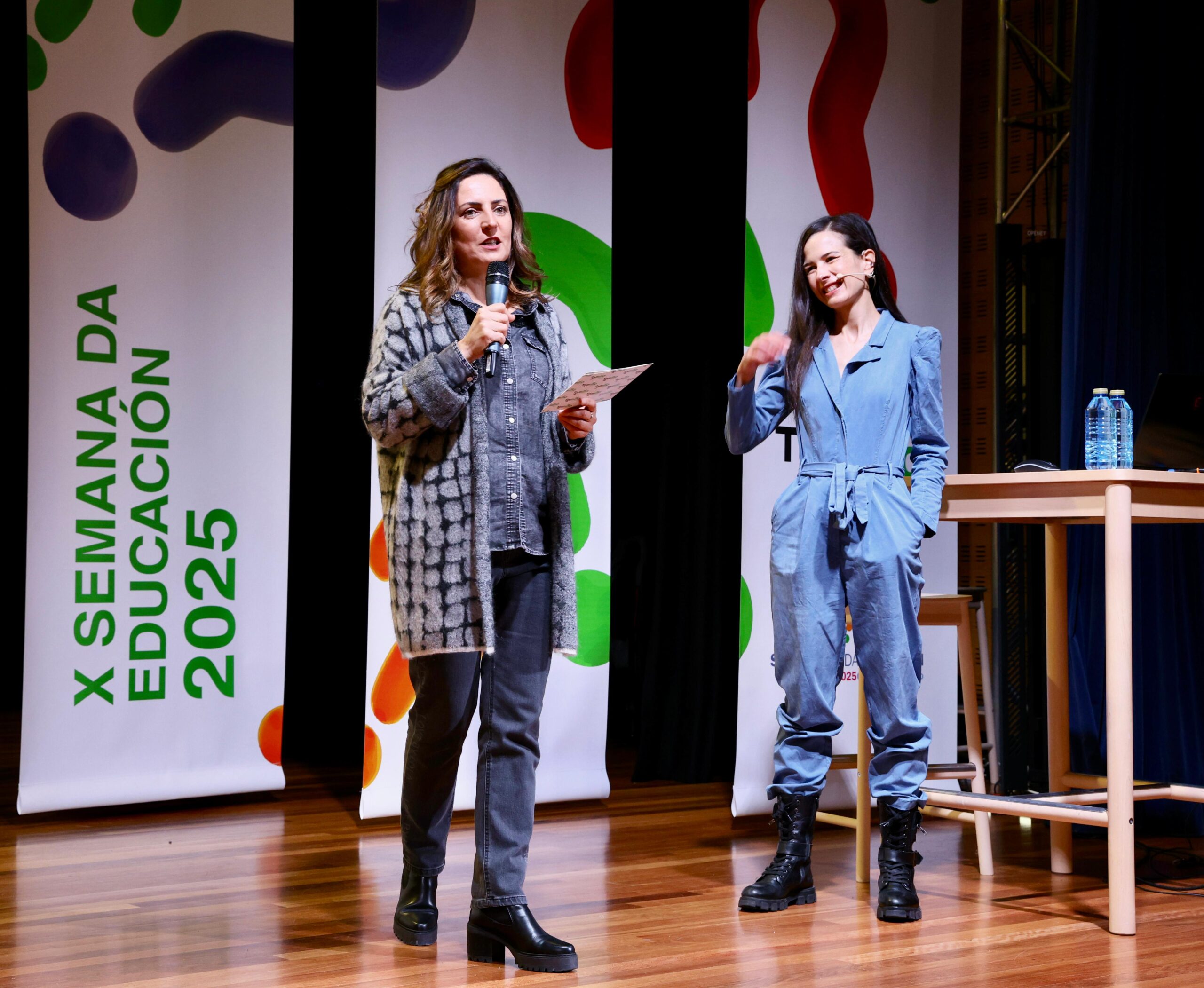 Tomiño aprende con Beatriz Robles a non tragar con calquera cousa na Semana da Educación 02