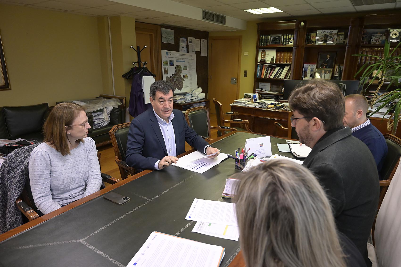 20250314ReunionAlcaldeArteixo (1) (1)