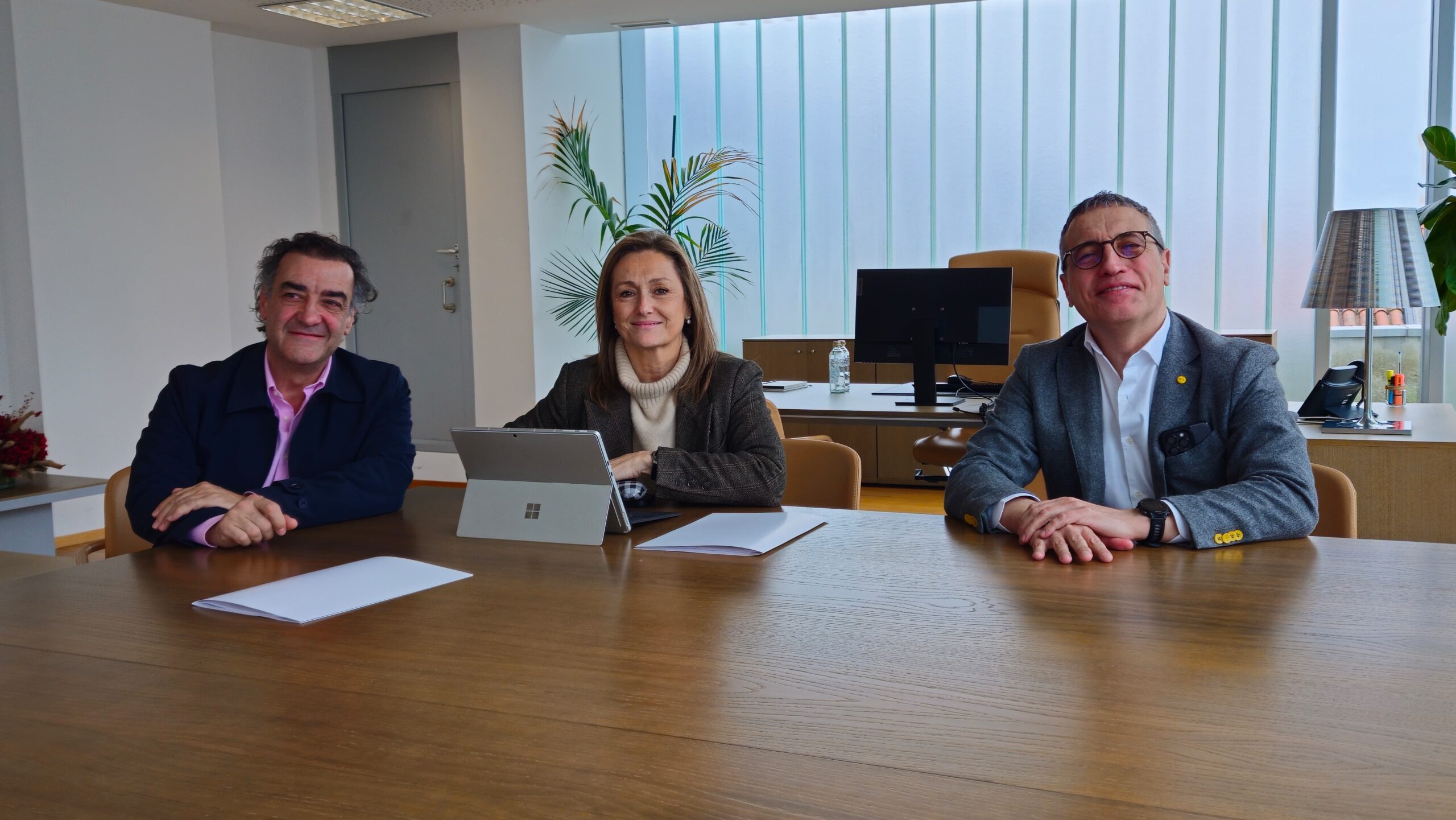 20250314_luisa sanchez secreatrio cluster granito y director stonegal