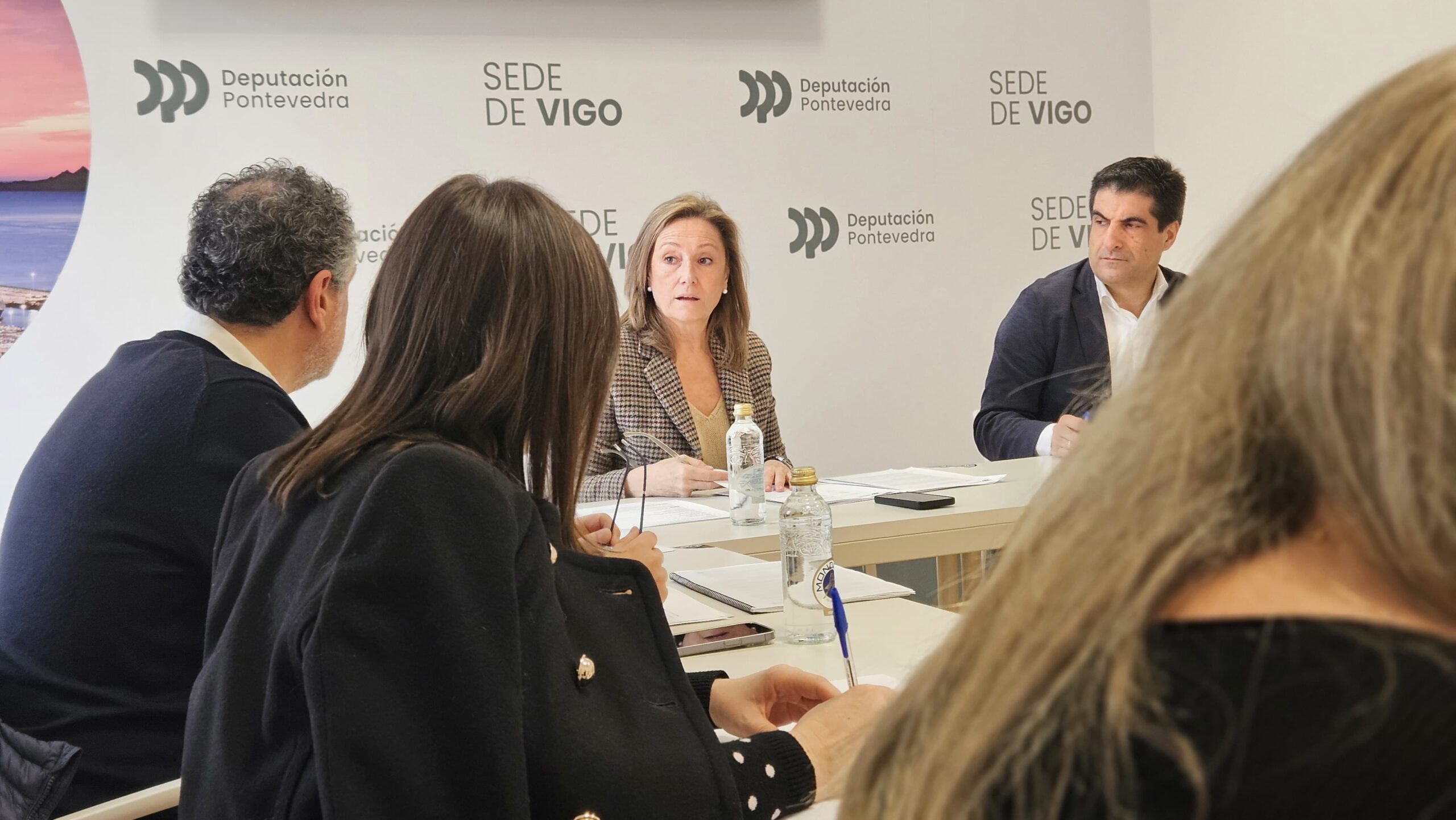 20250318_luisa sanchez_mesa comercio