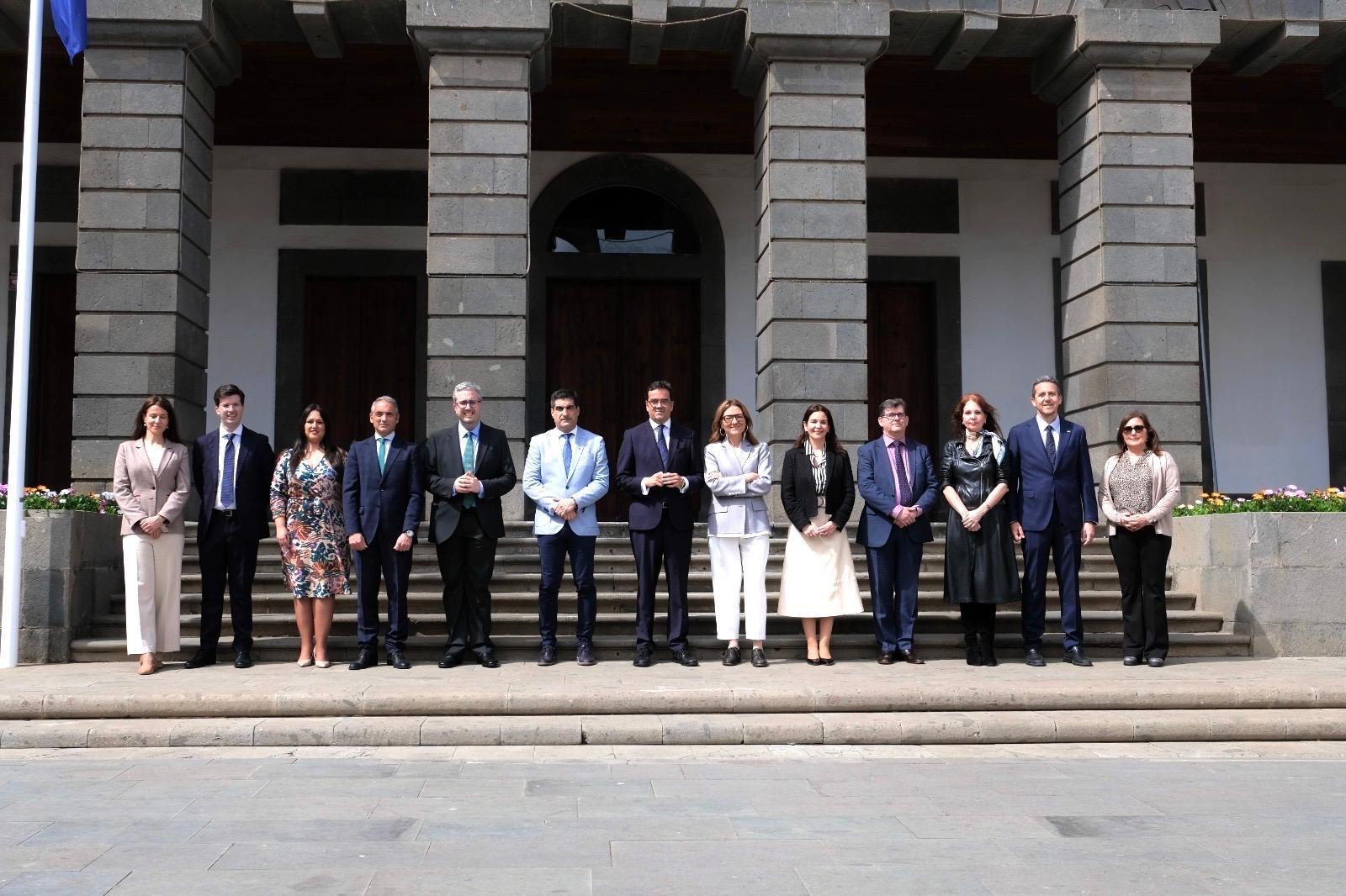 20250327DXCCMesaDirectoresComercioCongresoCanarias