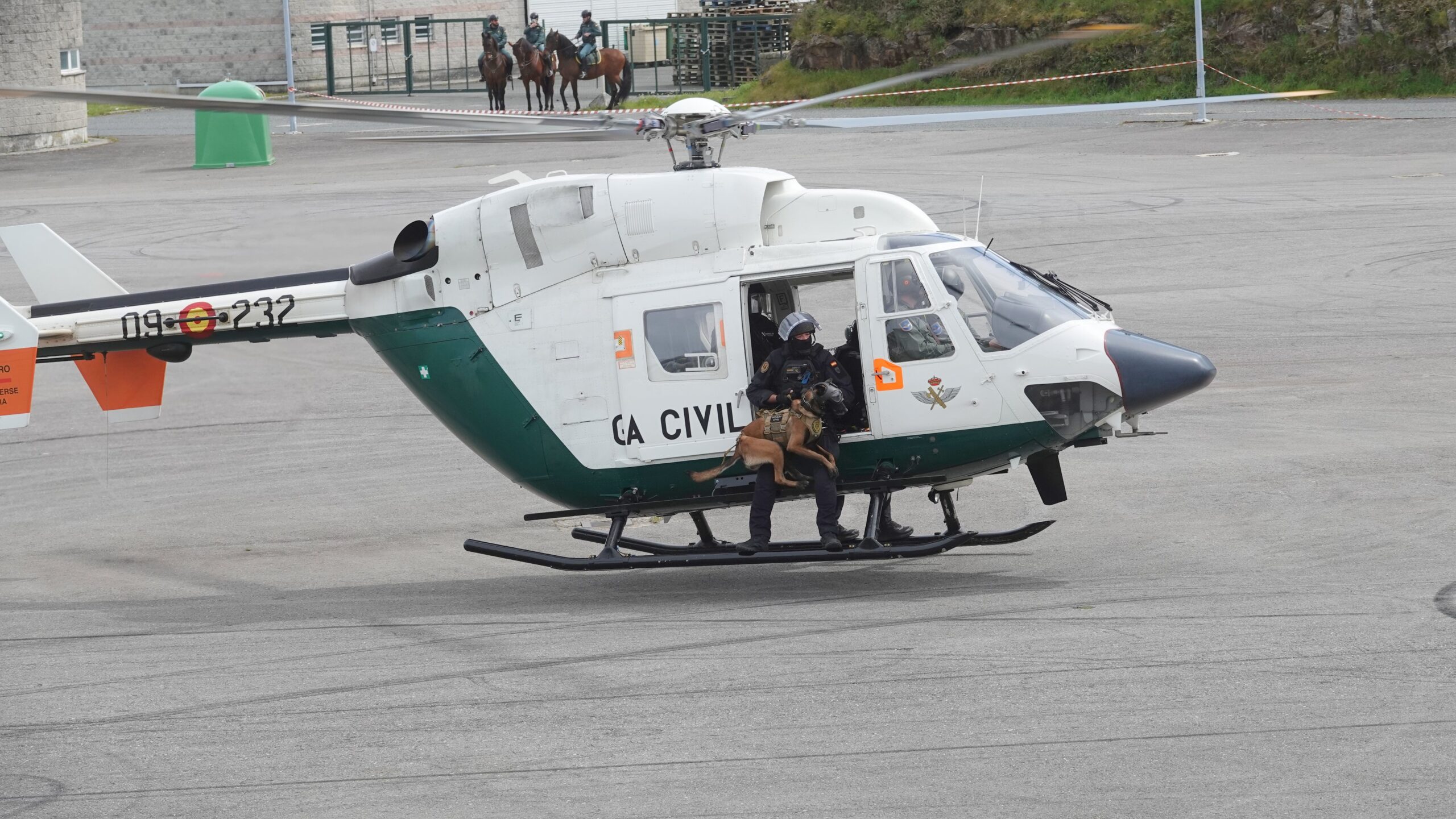 Demostración Guardia Cilvil en Sedexpo 2025 DSC04771
