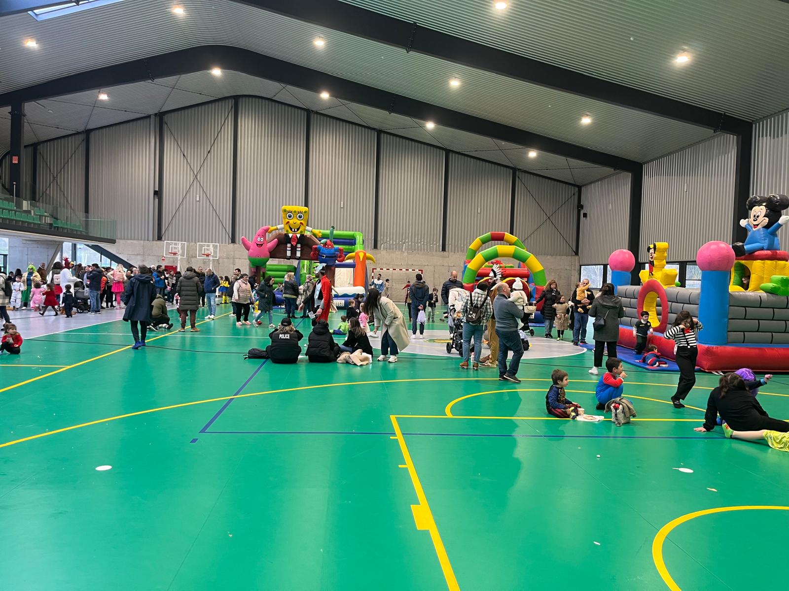 FOTO – Gran acollida da festa de Entroido das Somozas