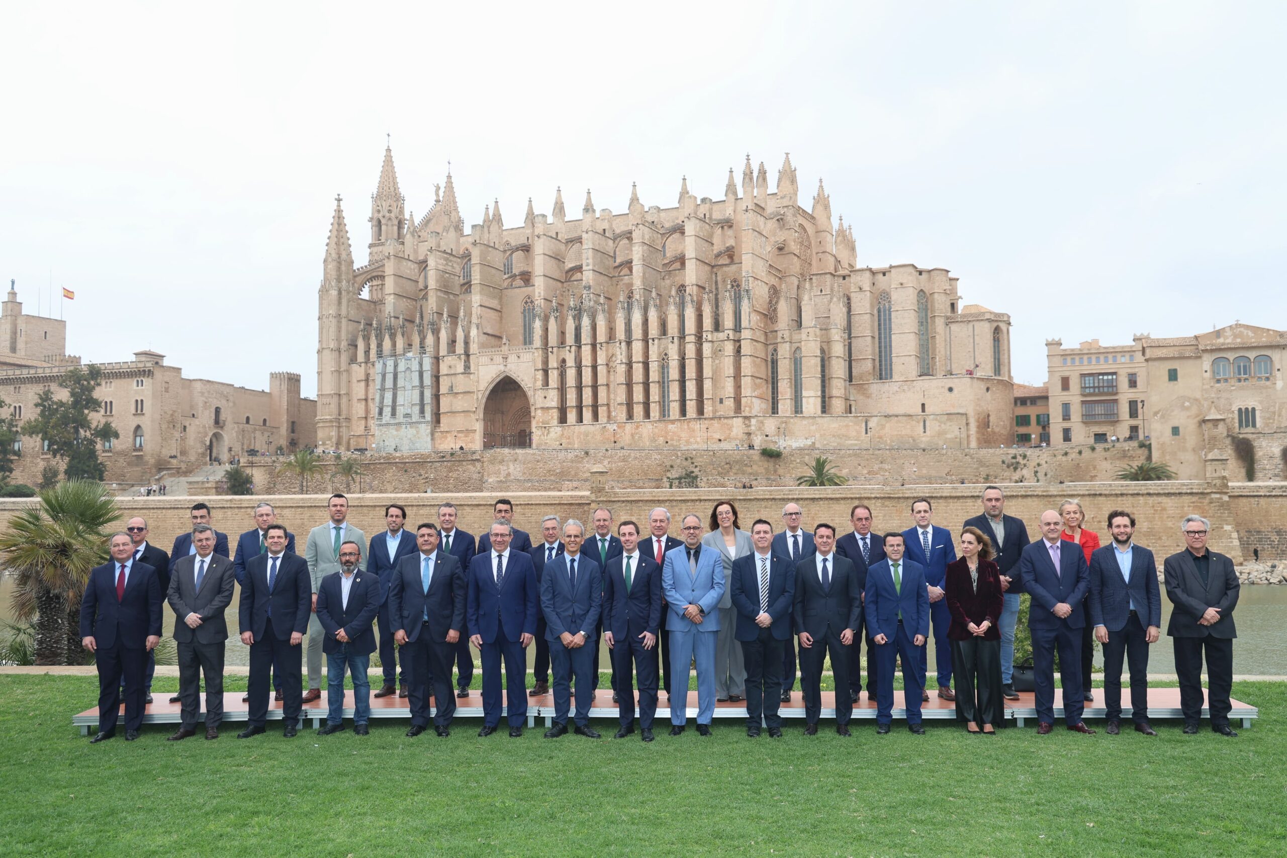 Foto Luis Menor en la IV Conferencia de presidentes de Diputaciones_4