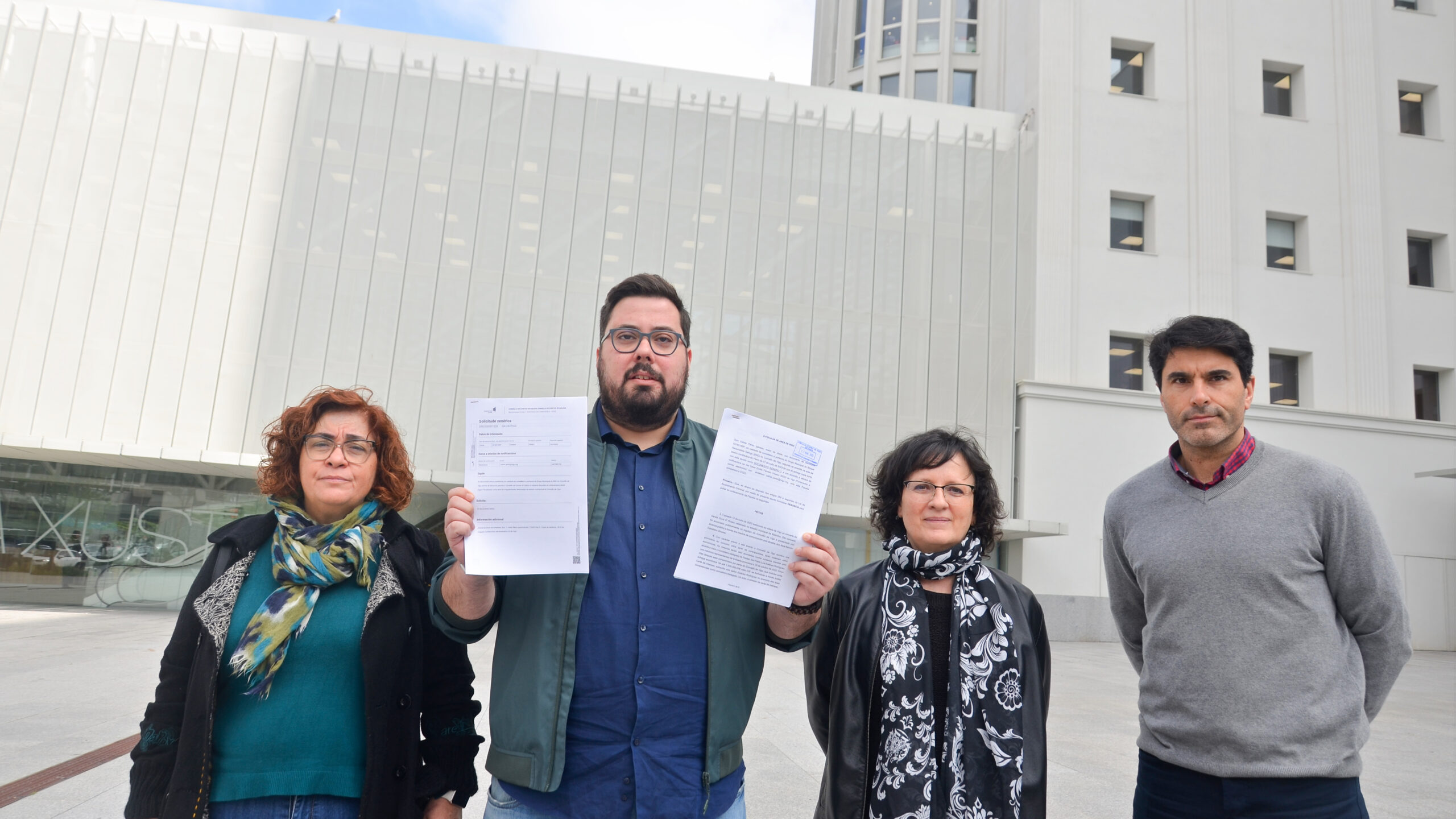 Foto_Carmela González, Xabier P. Igrexas, Ana Martínez e Filipe Abalde na Cidade da Xustiza de Vigo