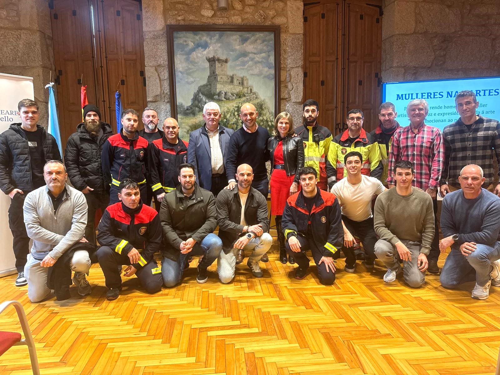 Homenaxe aos bombeiros de Ponteareas