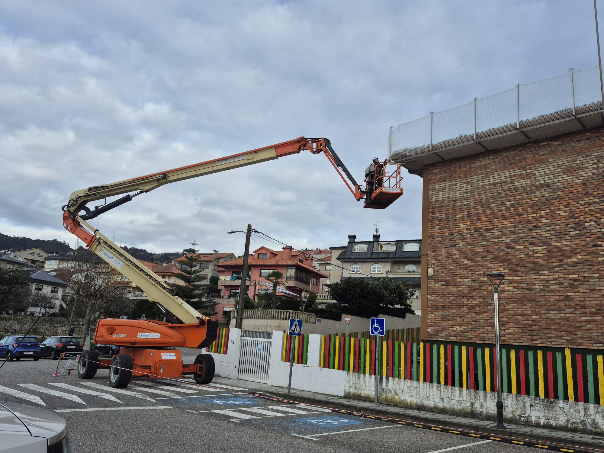 Instalación seguridade Laredo