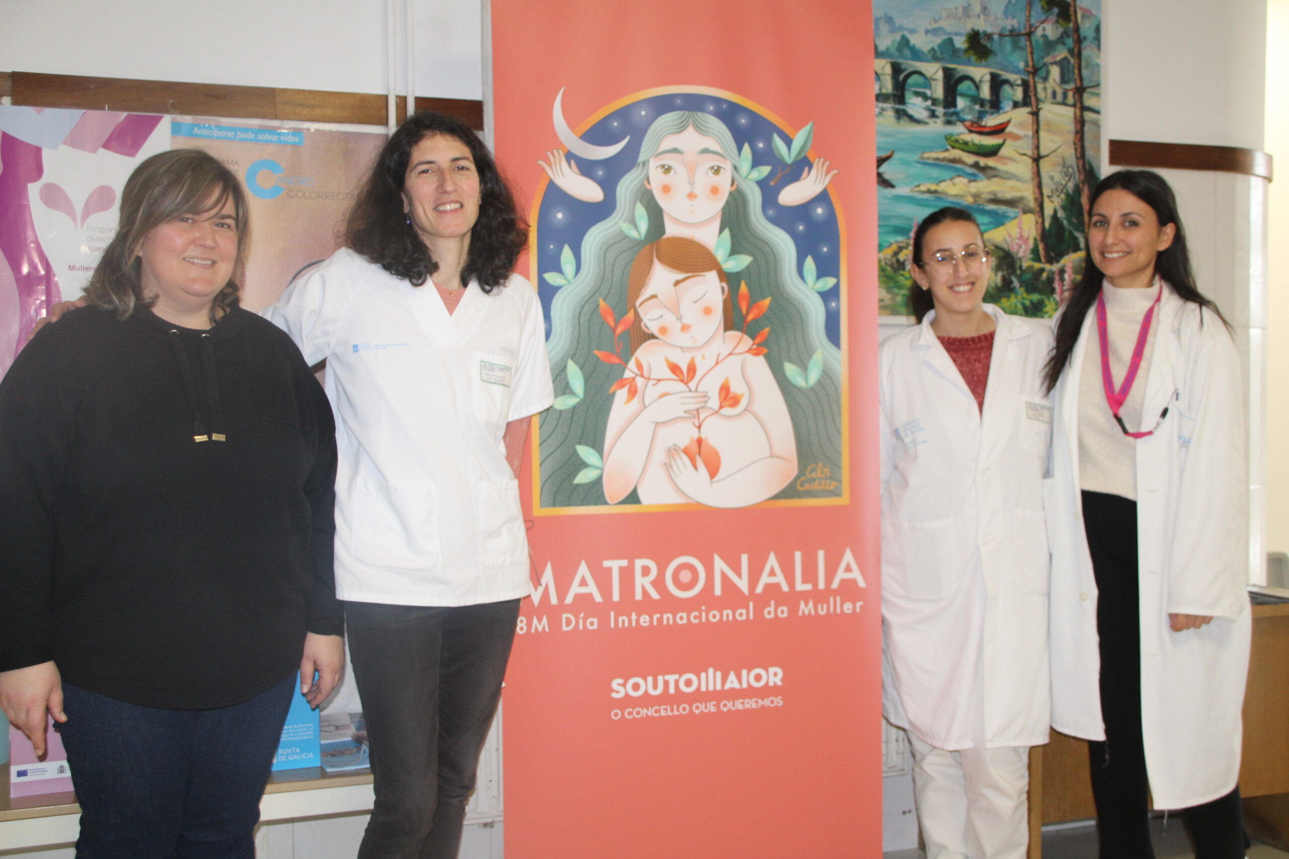 Rosana Martínez Boullosa, Paula Conde e persoal sanitario do centro de saúde de Arcade