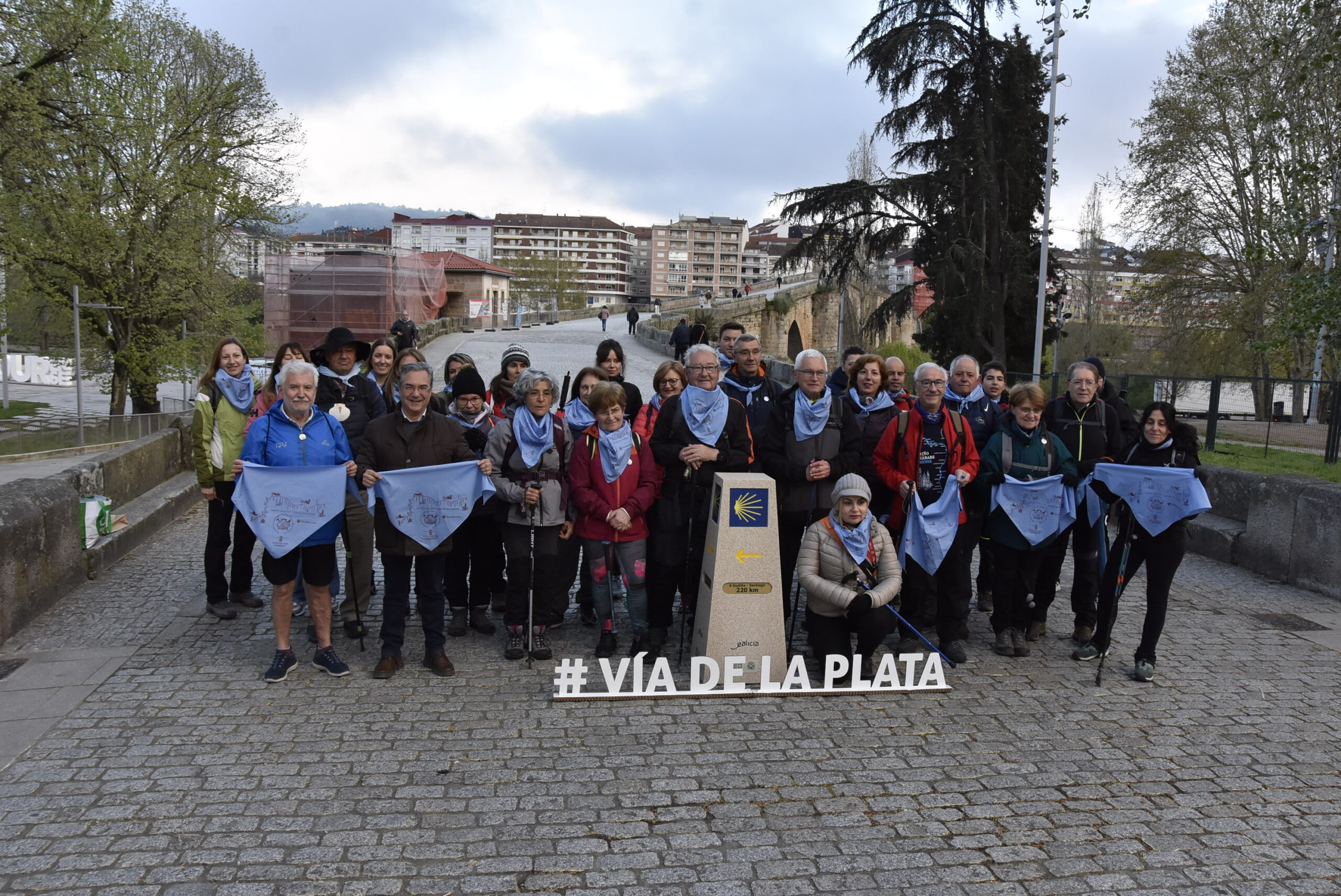 Saída peregrinos Vía da Prata (1)
