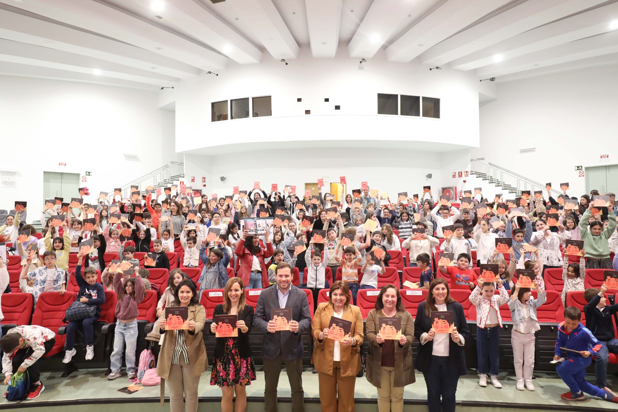 20250413_rosalia_rafaestevez_01