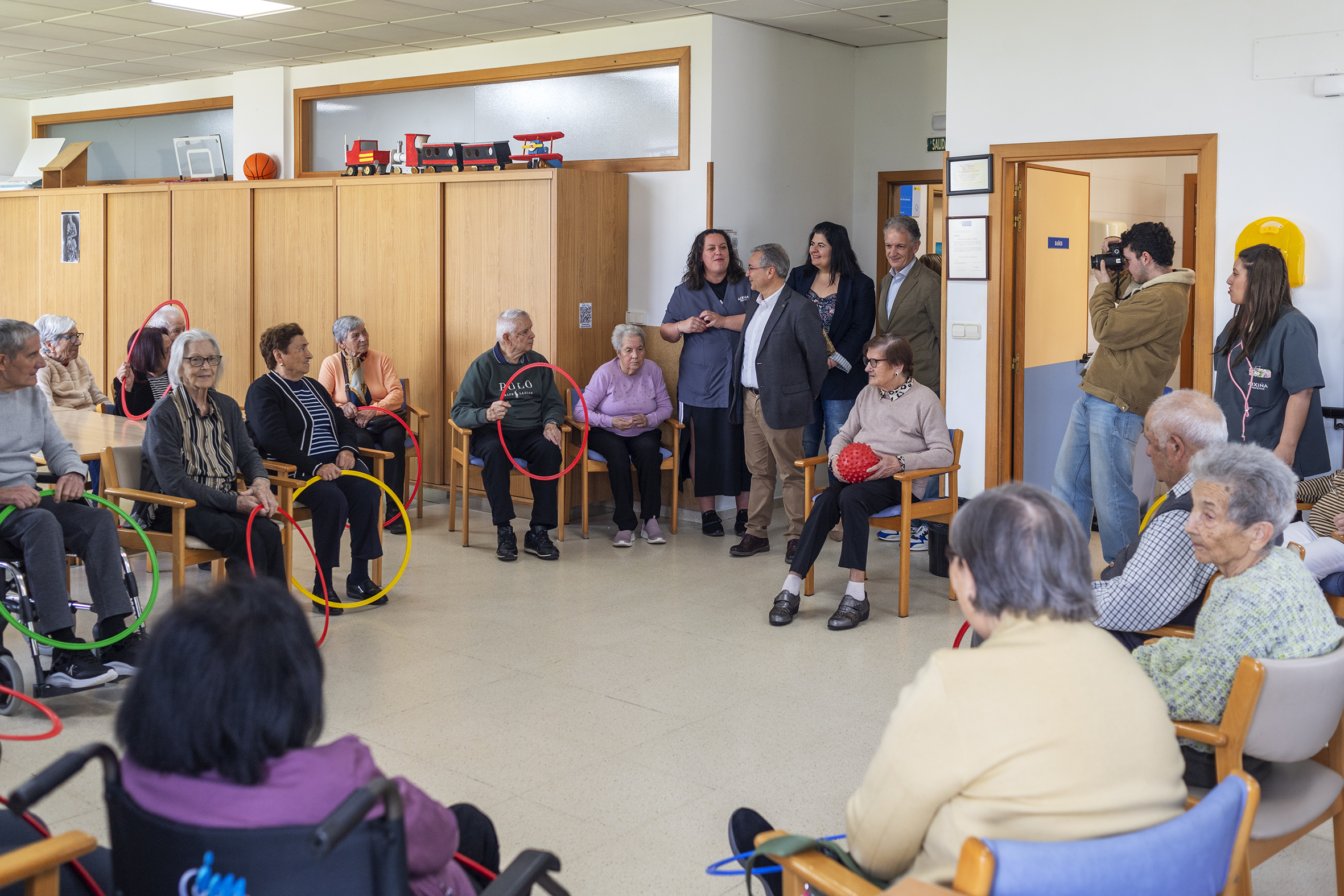 Foto visita Luis Menor a Aixiña (1)