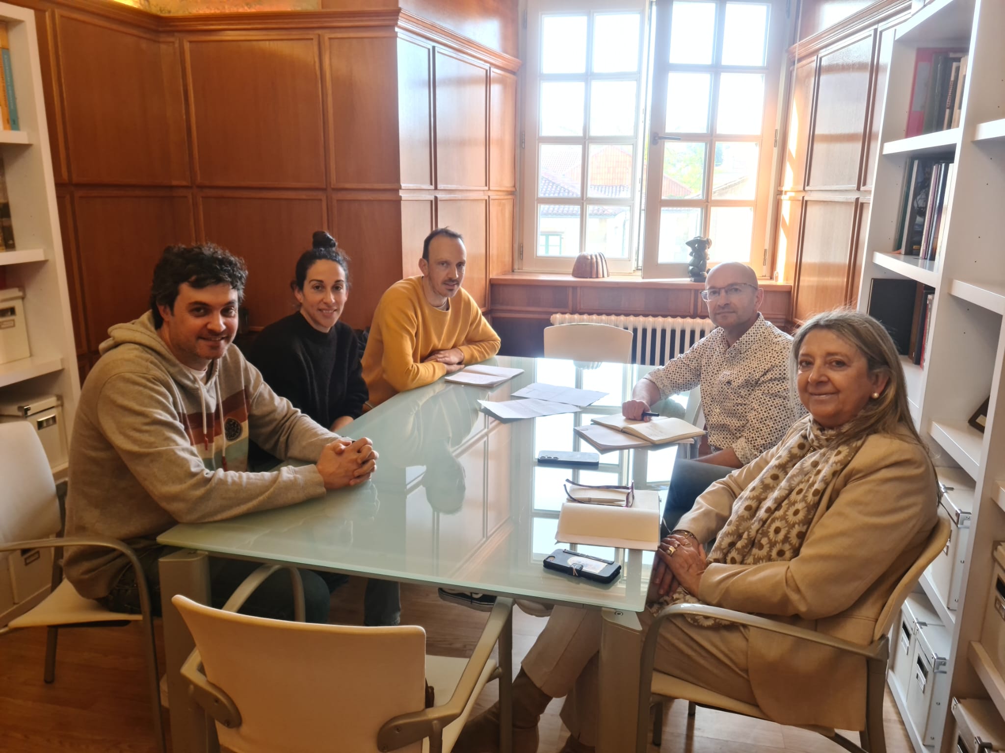 IMAXE – Muíños e Castro nunha reunión xunto representantes do comité de empresa de XADE