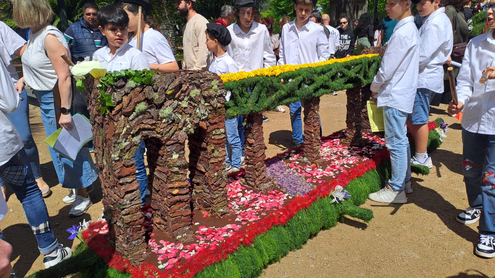 Maios 2025. O viaduto