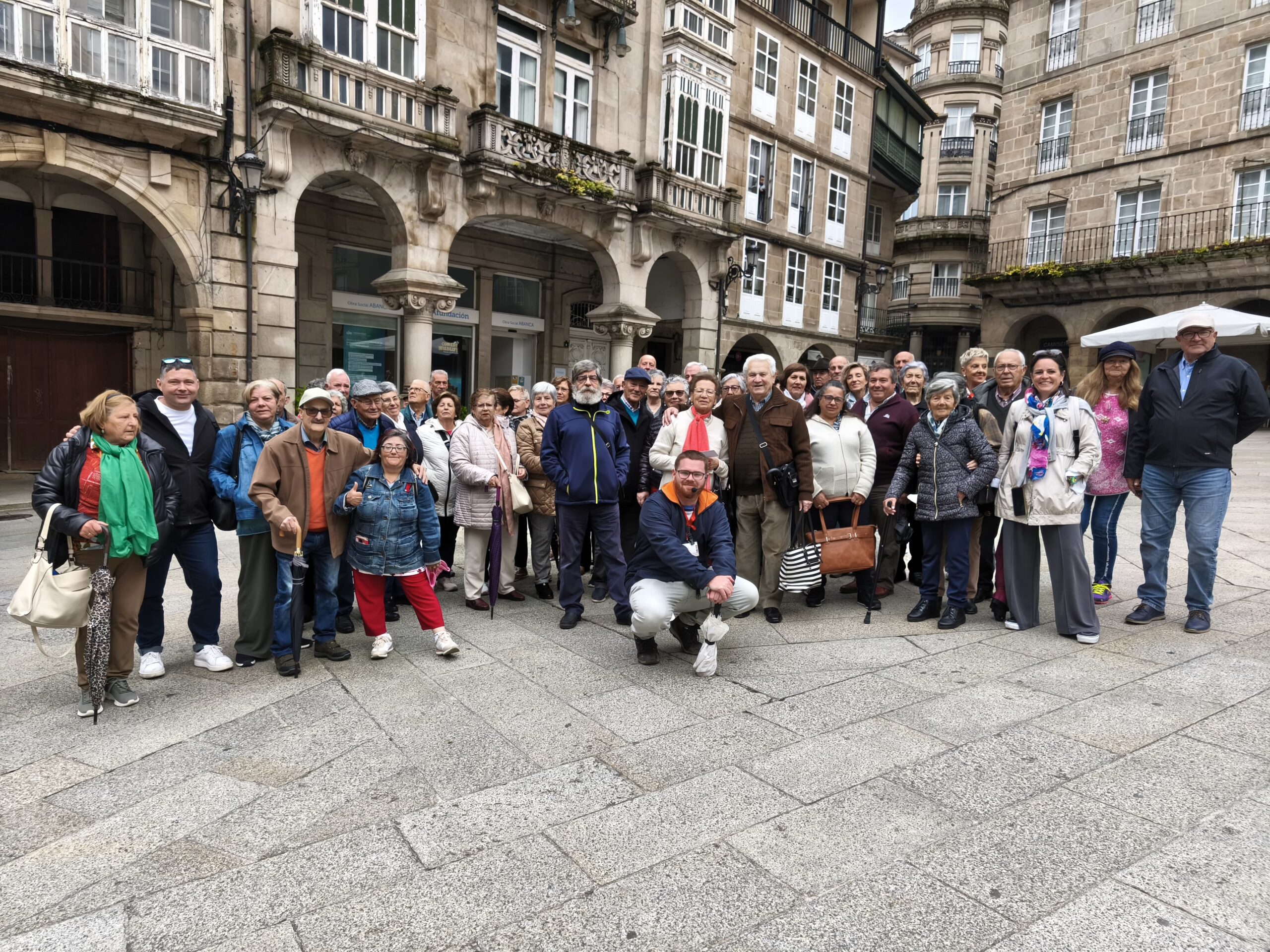 Un dos grupos da excursión en Ourense