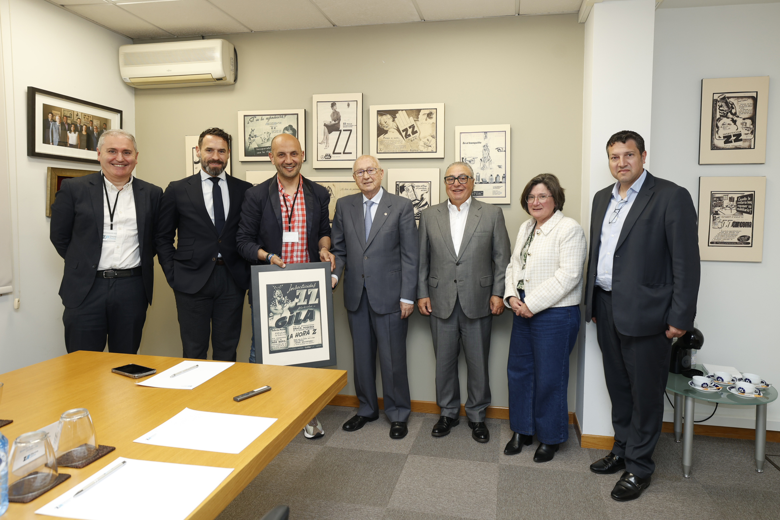 Visita Alcalde de O Porriño a Zelnova Zeltia 2 (1)