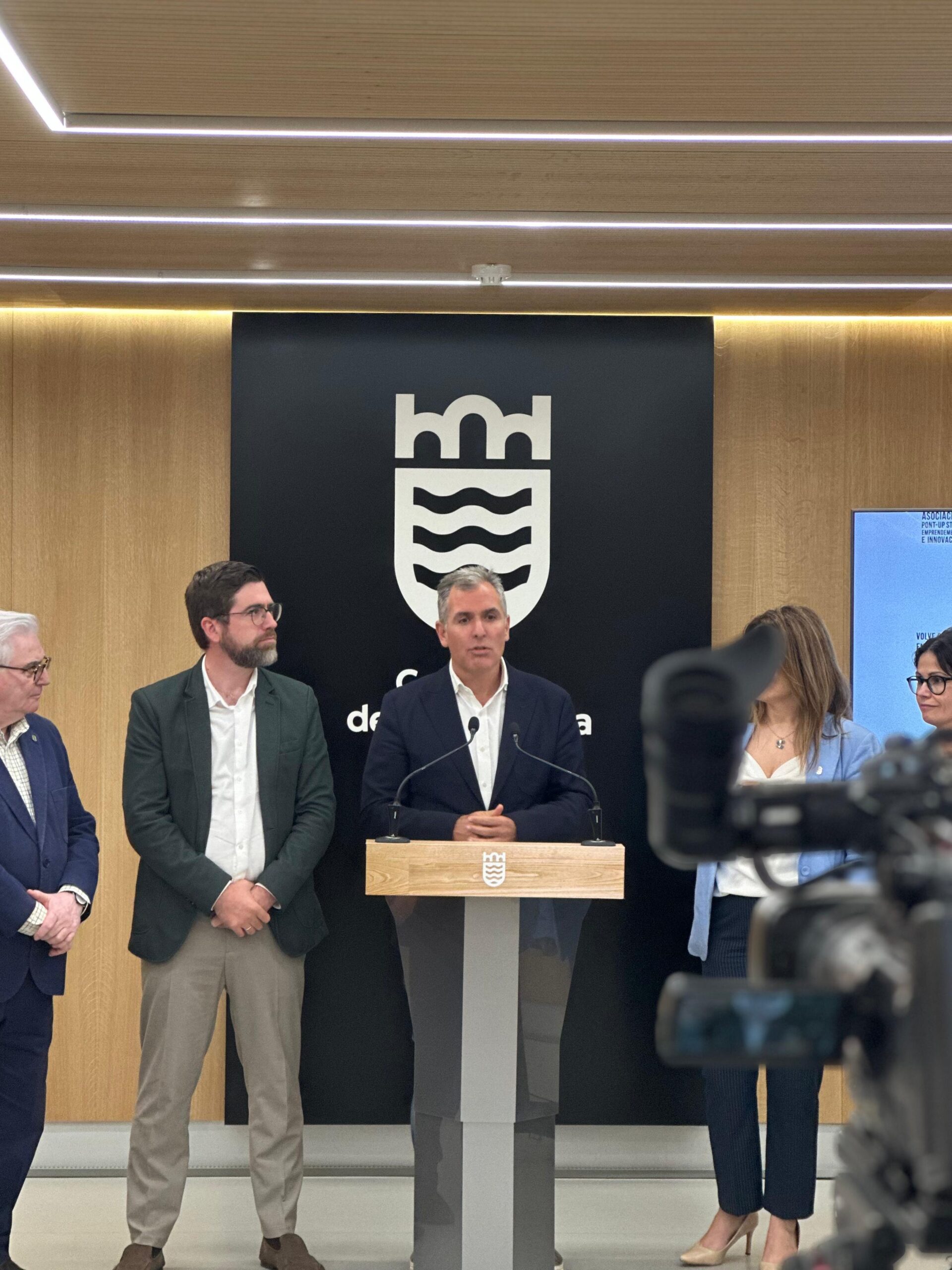 20250603_rafa dominguez_pont up store2