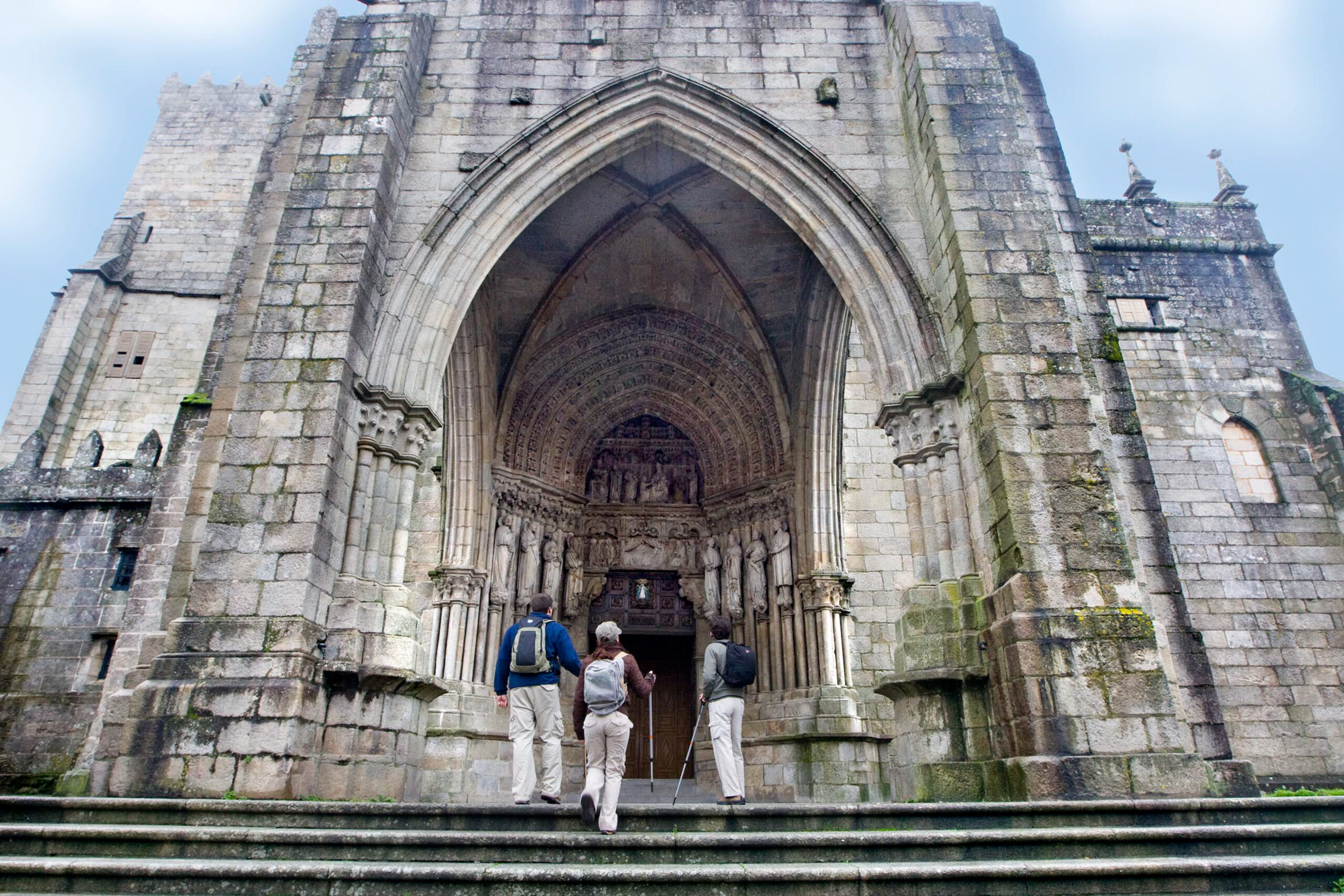 20250612 NPLicitaciónClustertur