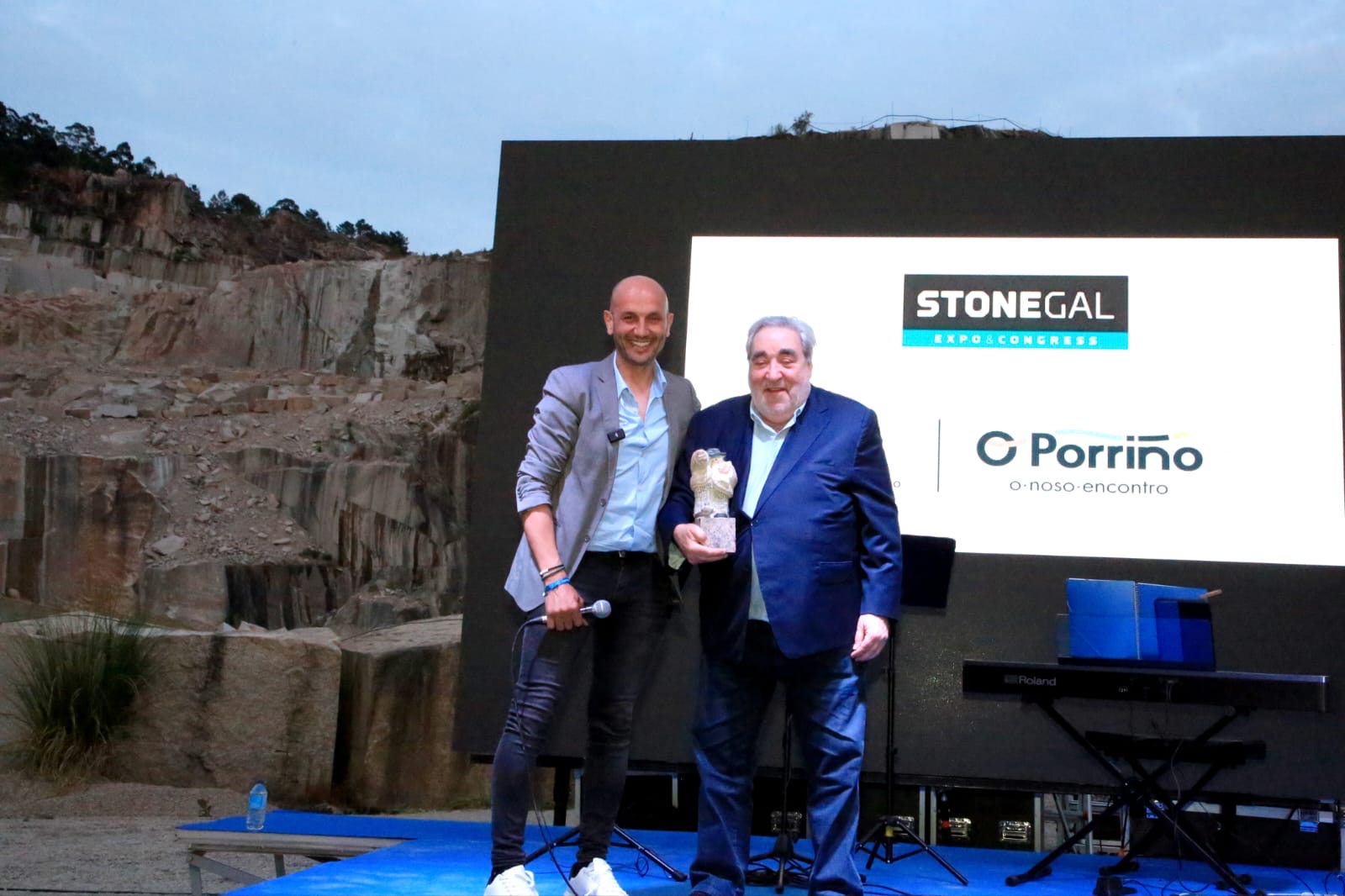 2ad5b432-4076-4d8a-b5ba-e0b2bd2ddb51