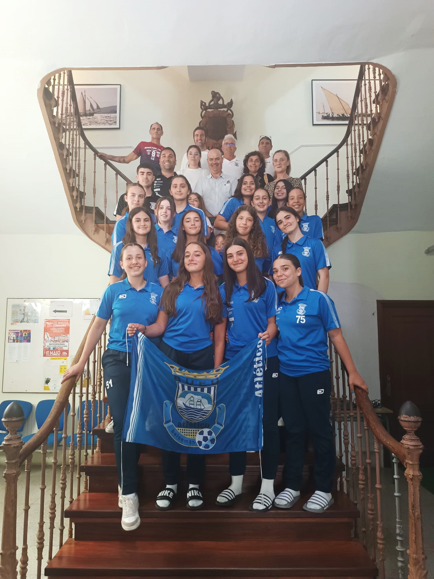 recibimento equipo infantil bueu atletico balonman xuño 2025 (42)