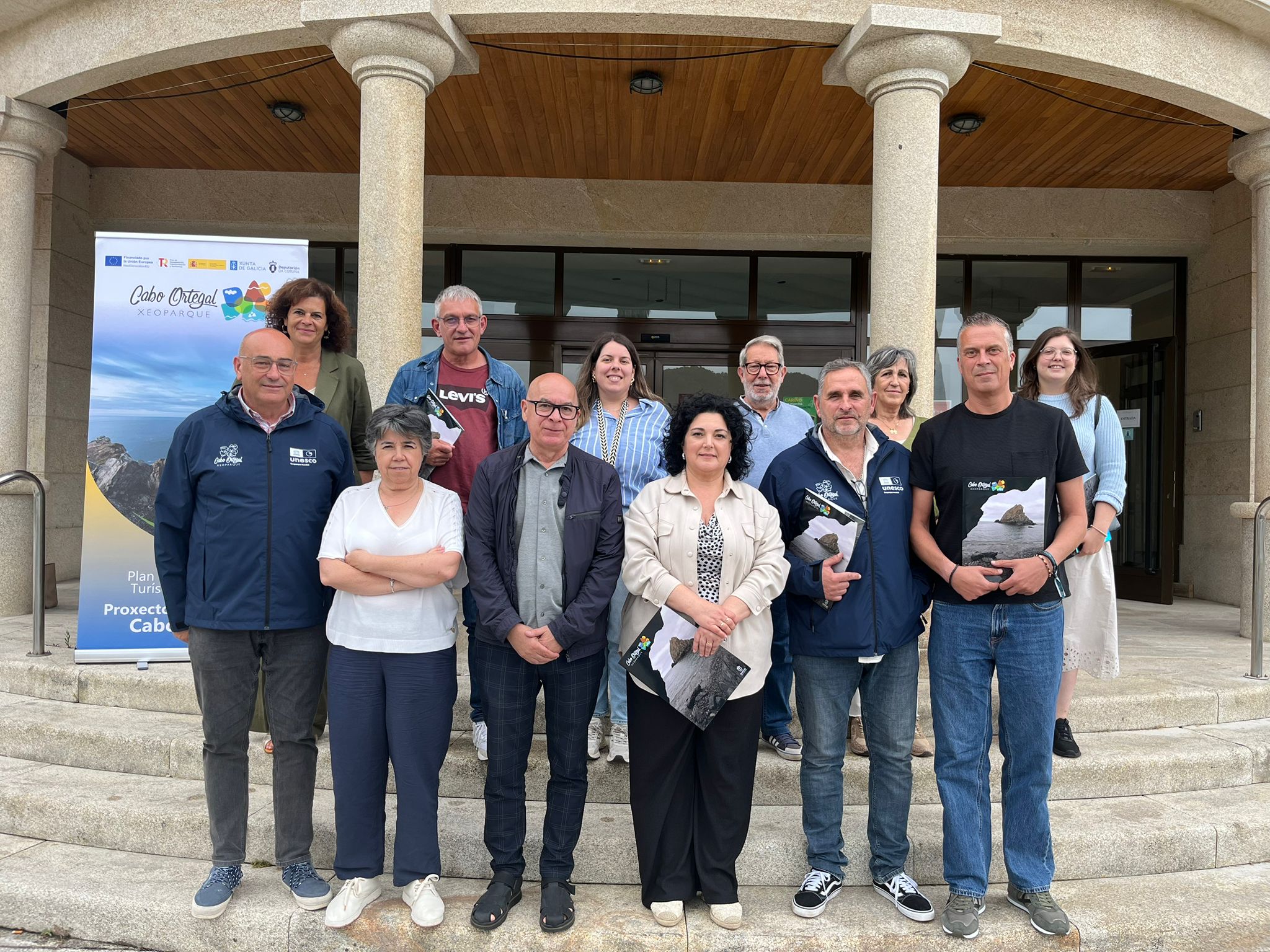 FOTO 1 Cariño – El Concello de Cariño acoge un encuentro clave para el futuro turístico del Xeoparque Cabo Ortegal