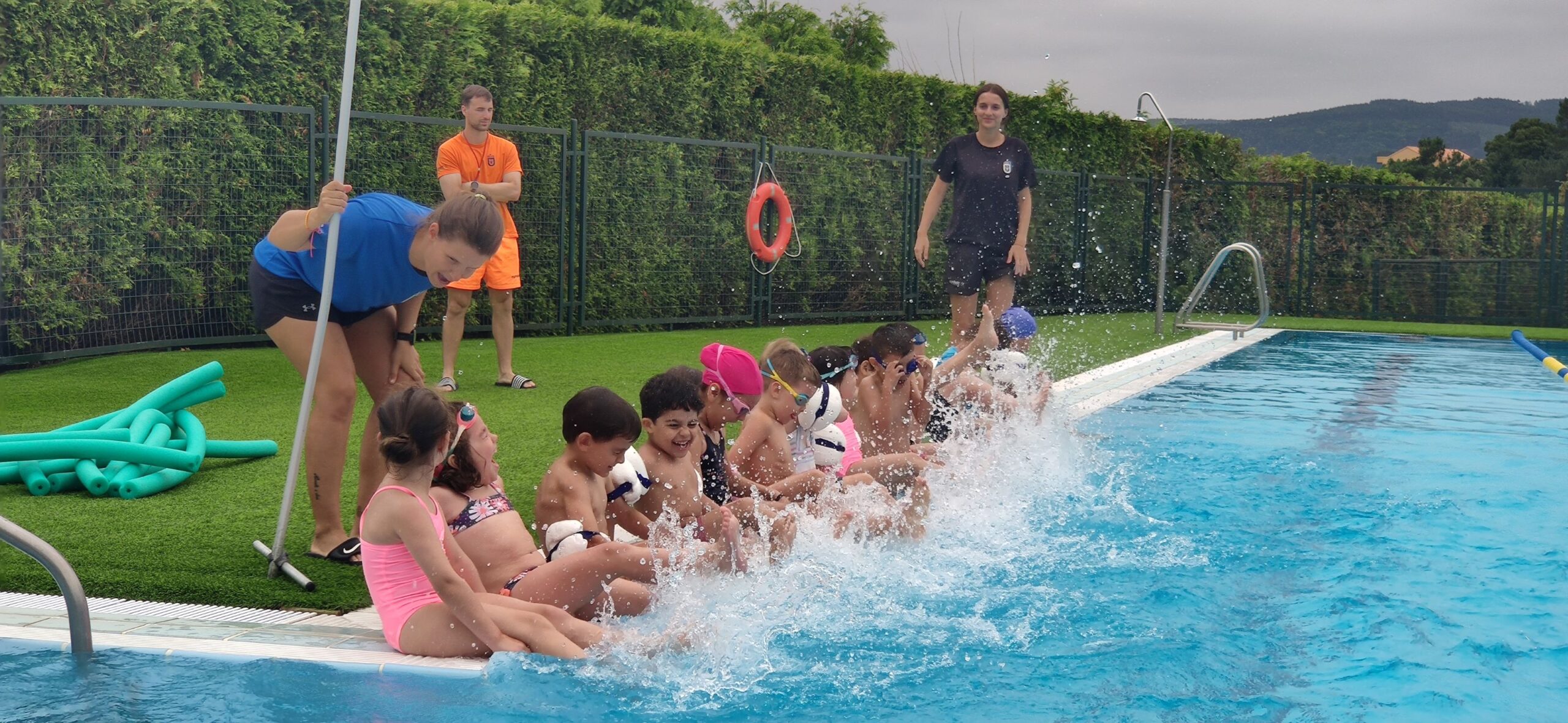 FOTO CARRAL- Cursos piscina 2
