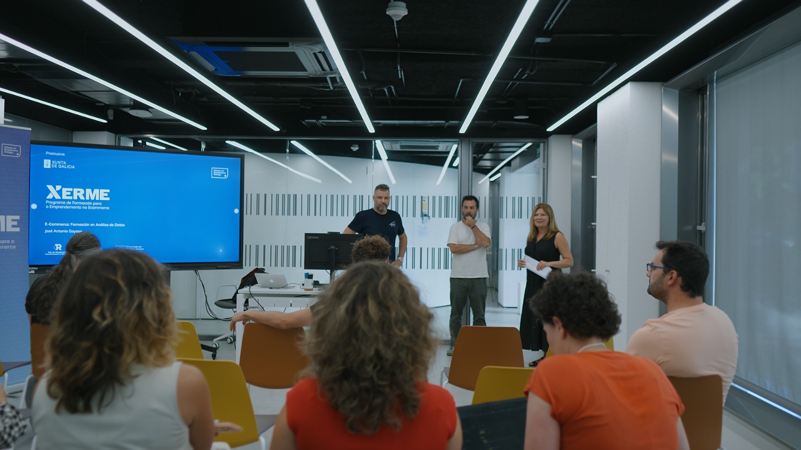 20250814EmprendementoActividadeFormacionAnaliseDatos