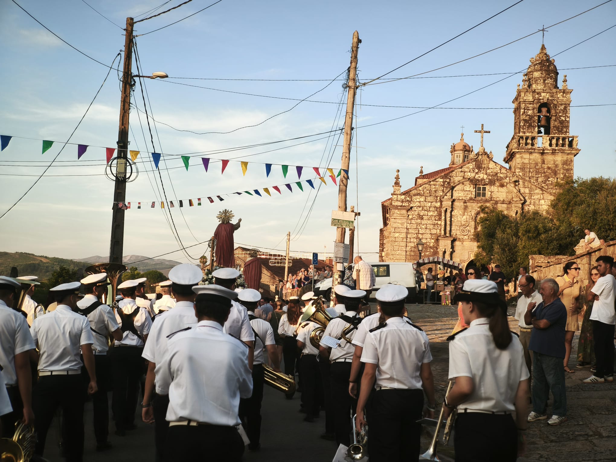 actuación banda de música día do patrón