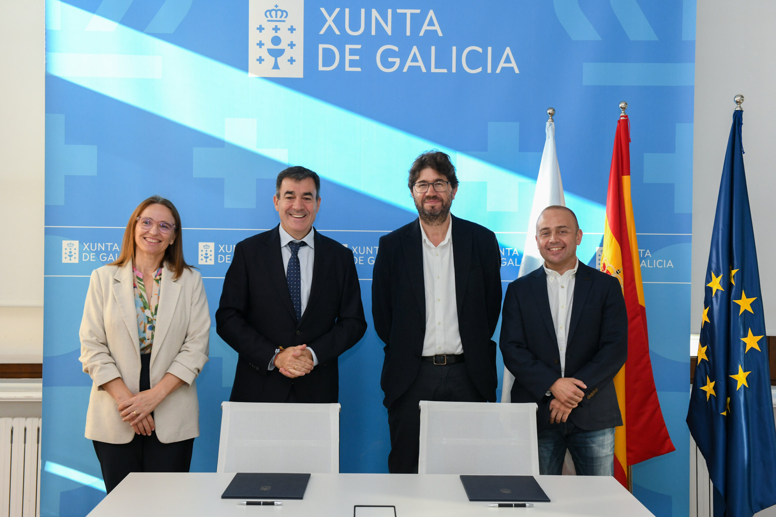 20250918FirmaConvenioArteixo (4)