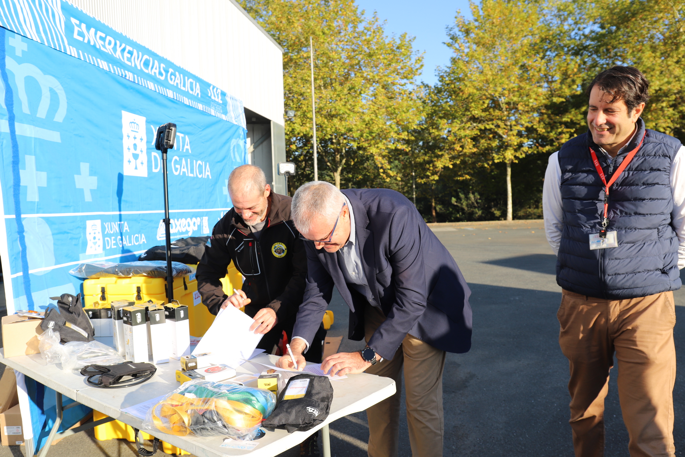 20250930EntregaMaterialBriegal3