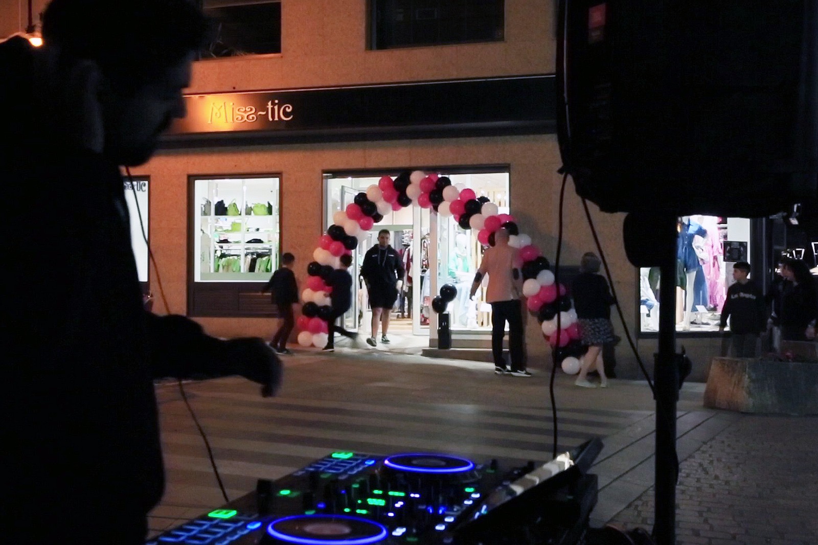 84ef7b84-a0ac-48d4-9717-c5de448829ca