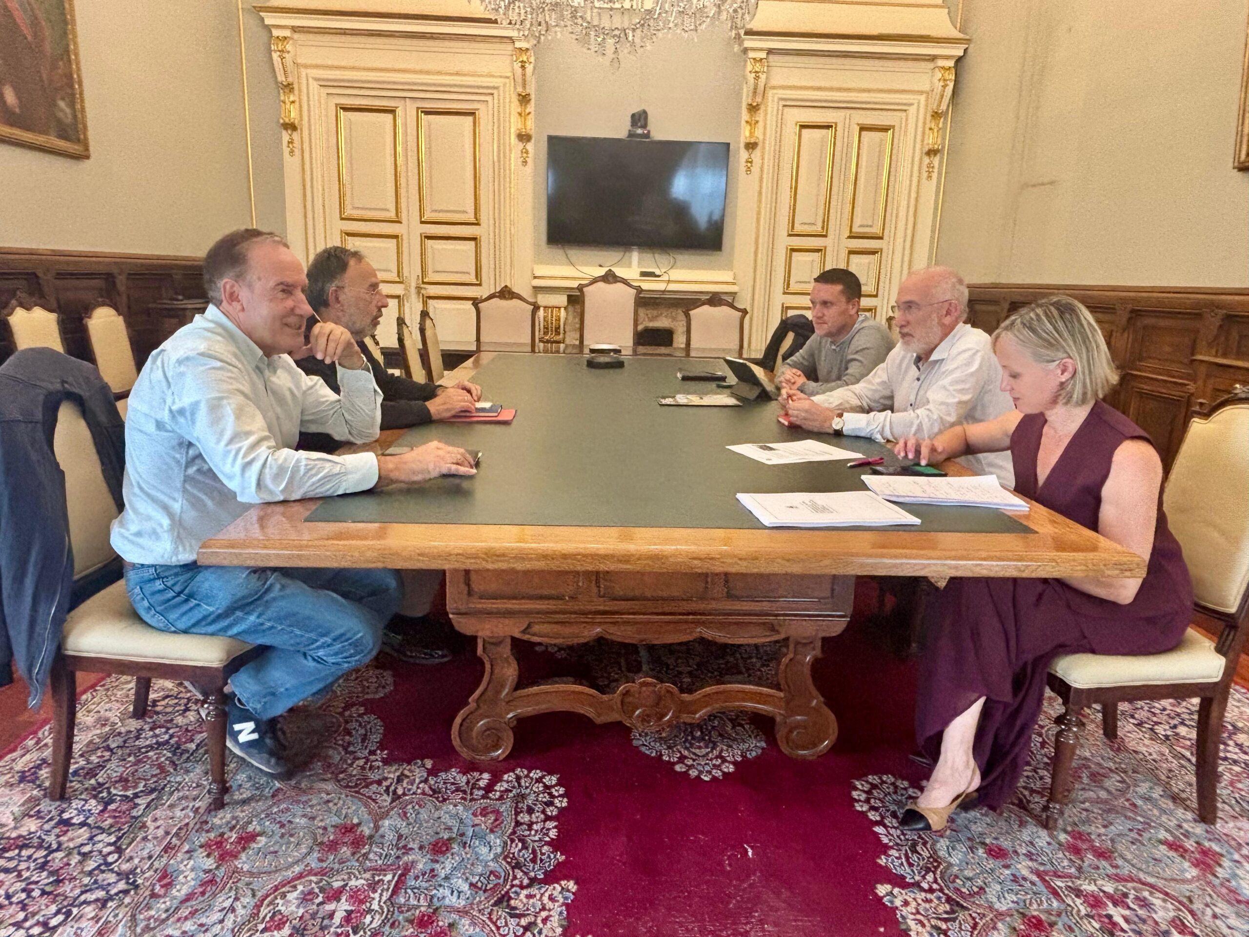 MartaAbal_SindoGuinarte_AitorBouza_xuntanza_AAVV_Fonseca