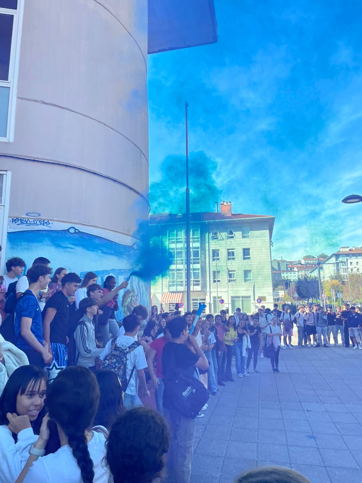 01983a9b-cfa5-4c0f-8b29-4665159dc19a