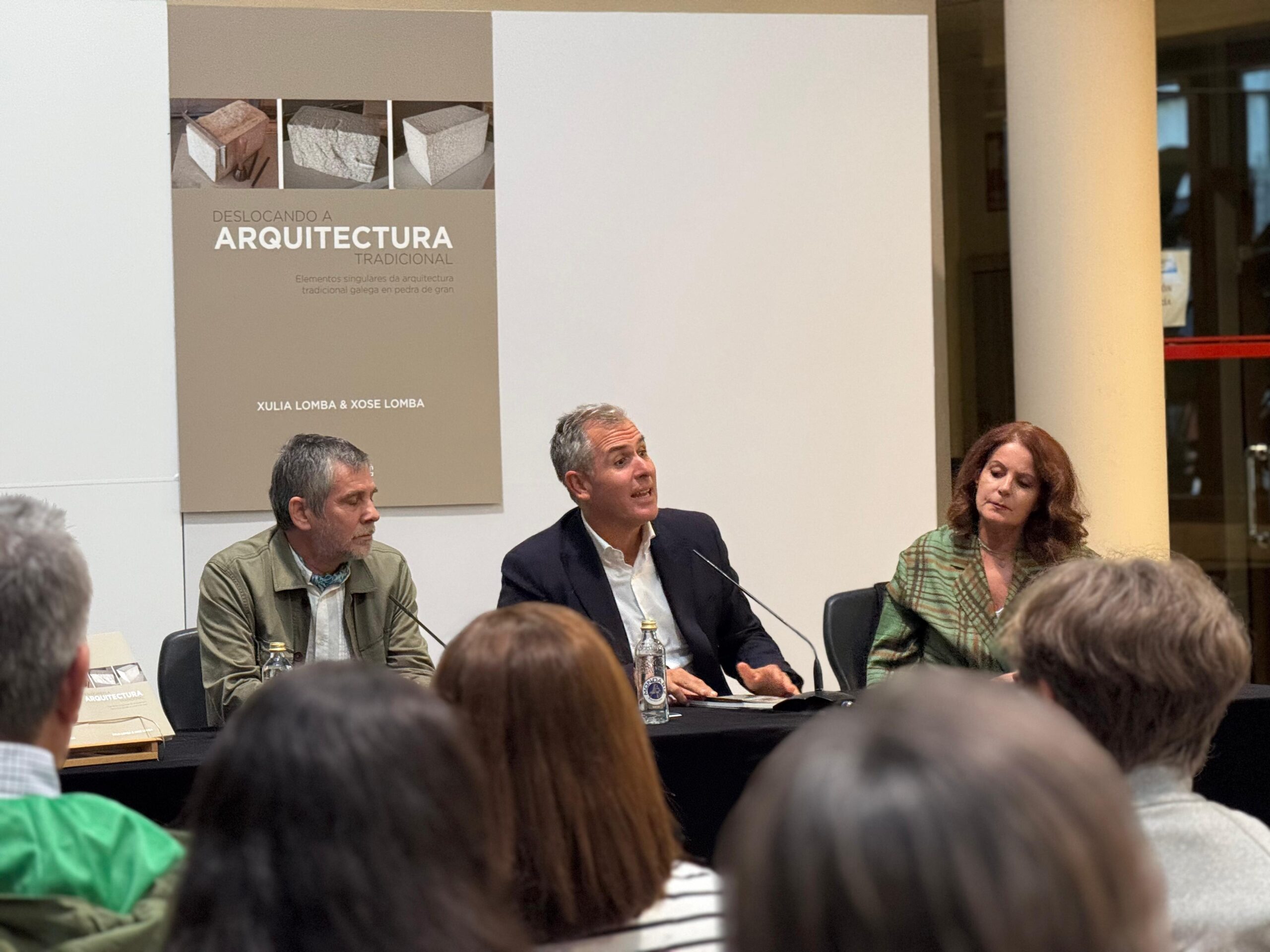 20250925 Rafa Domínguez_Presentación libro Deslocando a Arquitectura Tradicional (3)