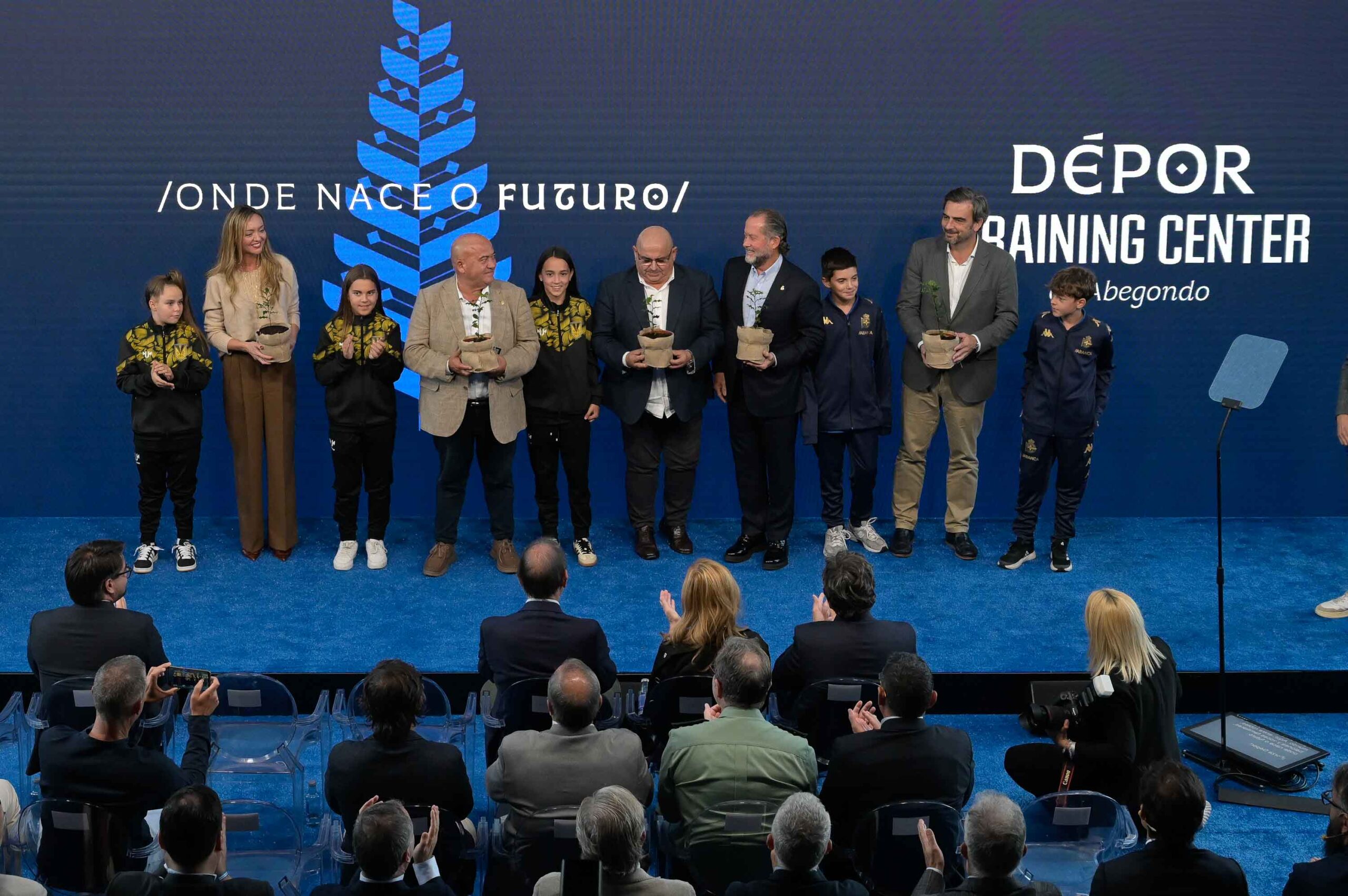 20250930PresentacionDeporTrainingCenter38