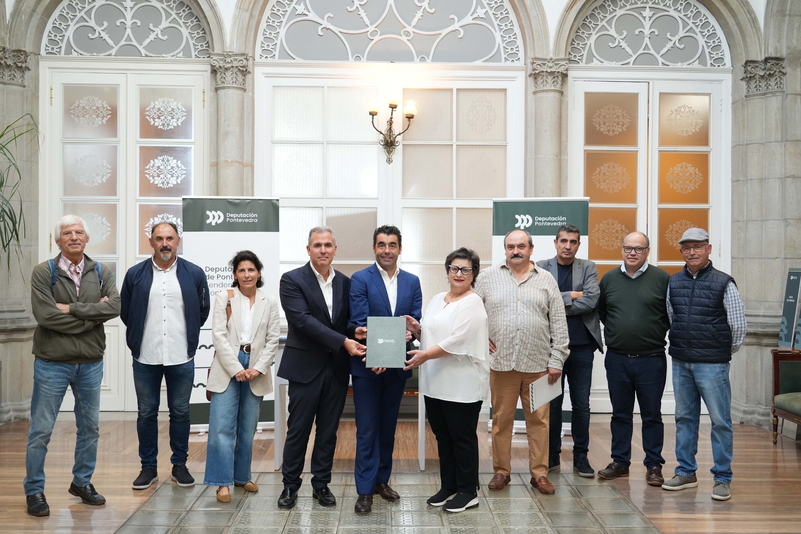 20251002_LuisLopezRafaDominguez_AcordocomuneirosMourente_PFelipe_REstevez (2)