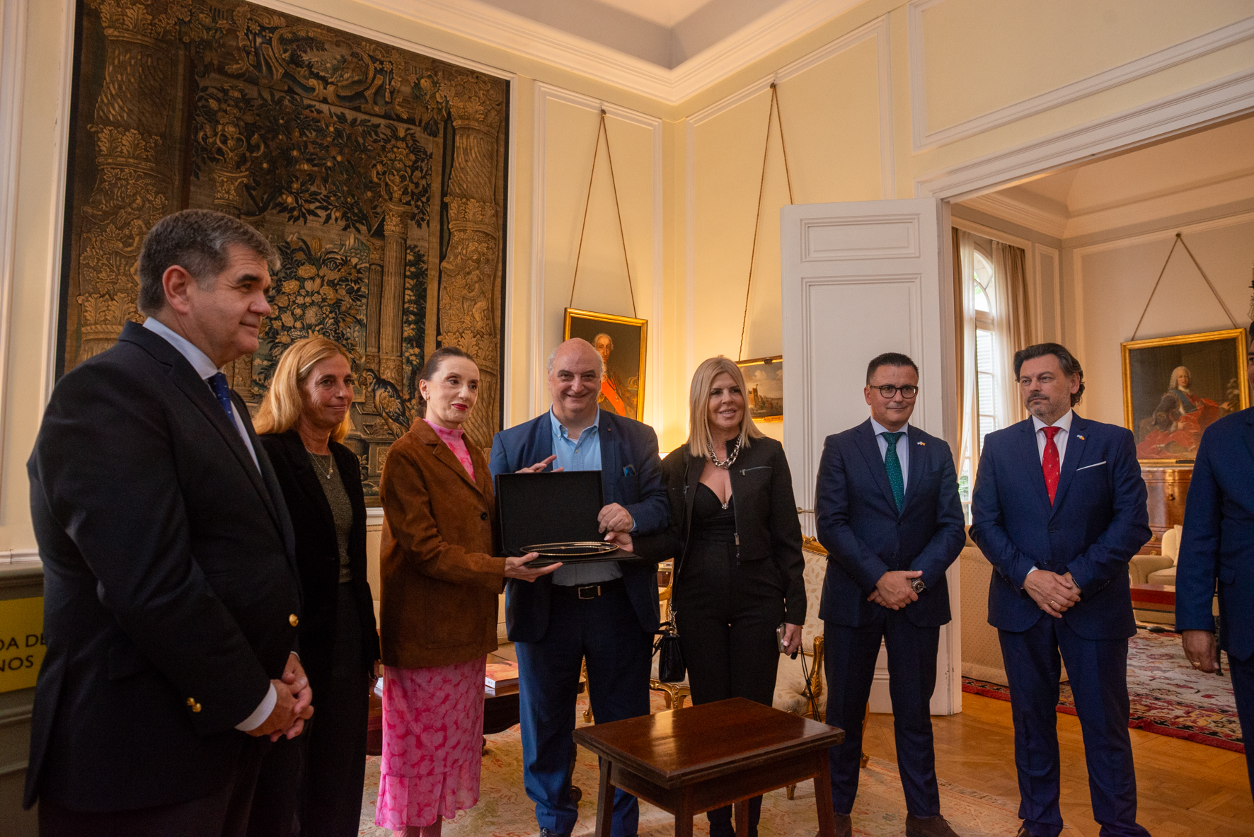 20251013ConseLuzCasalEmbaixada1