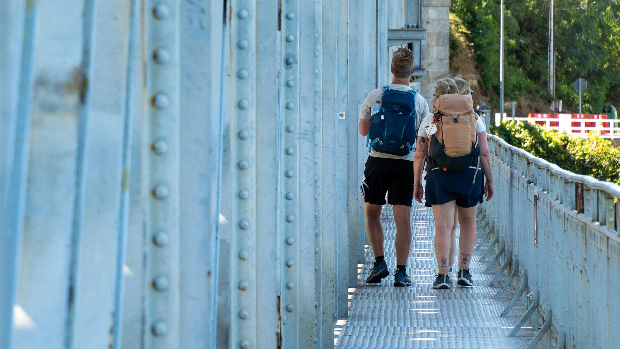 25092025 Peregrinos na ponte internacional