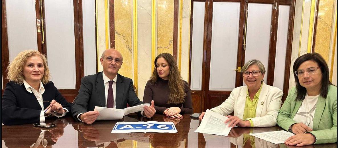 251016_Deputados_Leon_Ourense