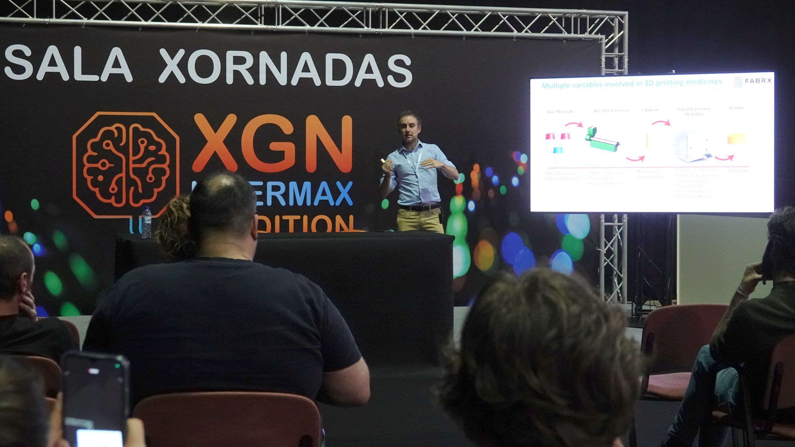 Alvaro Goyanes durante a súa conferencia no XGN DSC07404