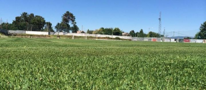 Campo de fútbol do alivio