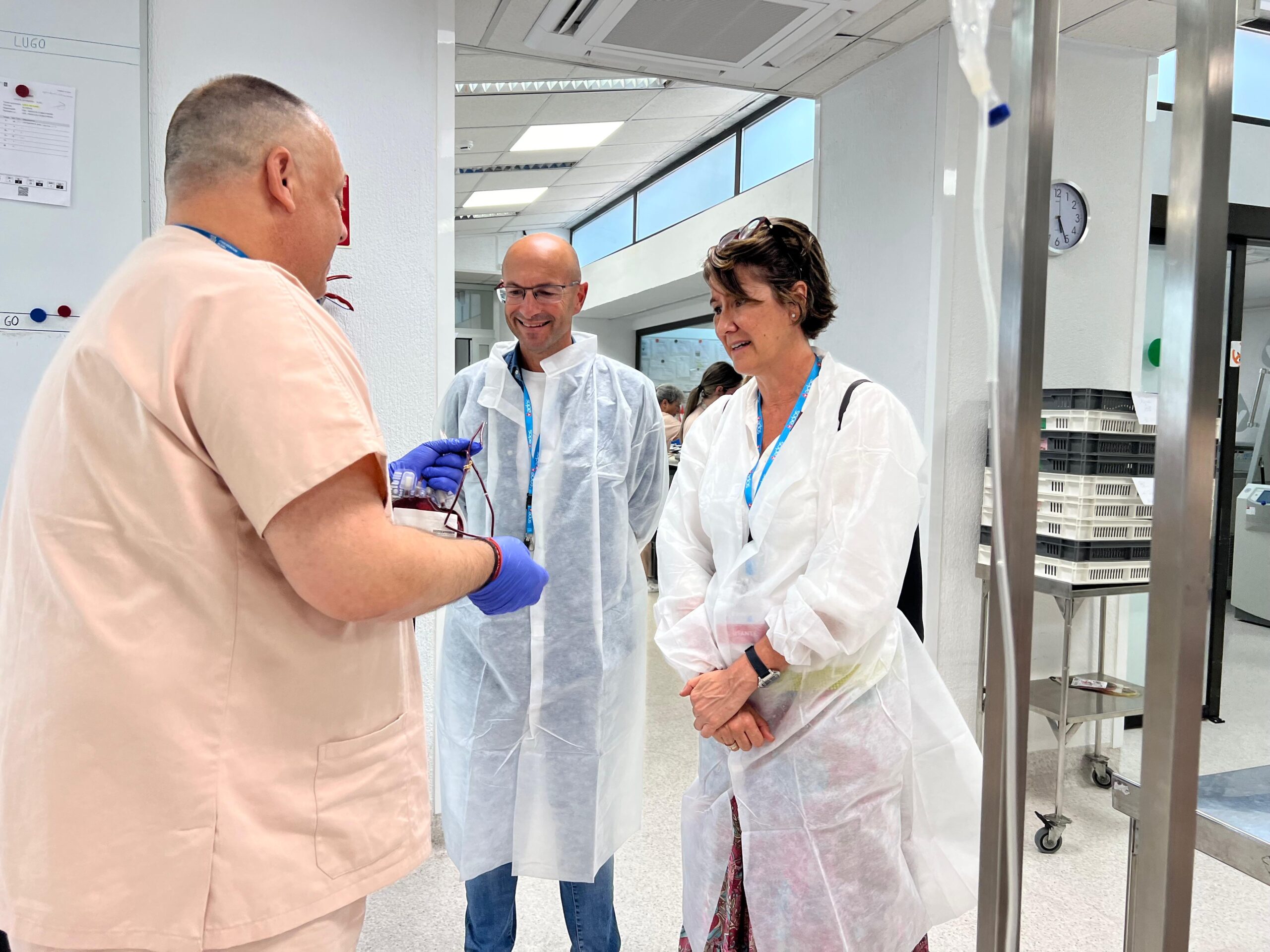 IMAXE – Gonzalo Muíños e Marta Álvarez nunha visita á Axencia de Doazón de Órganos e Sangue