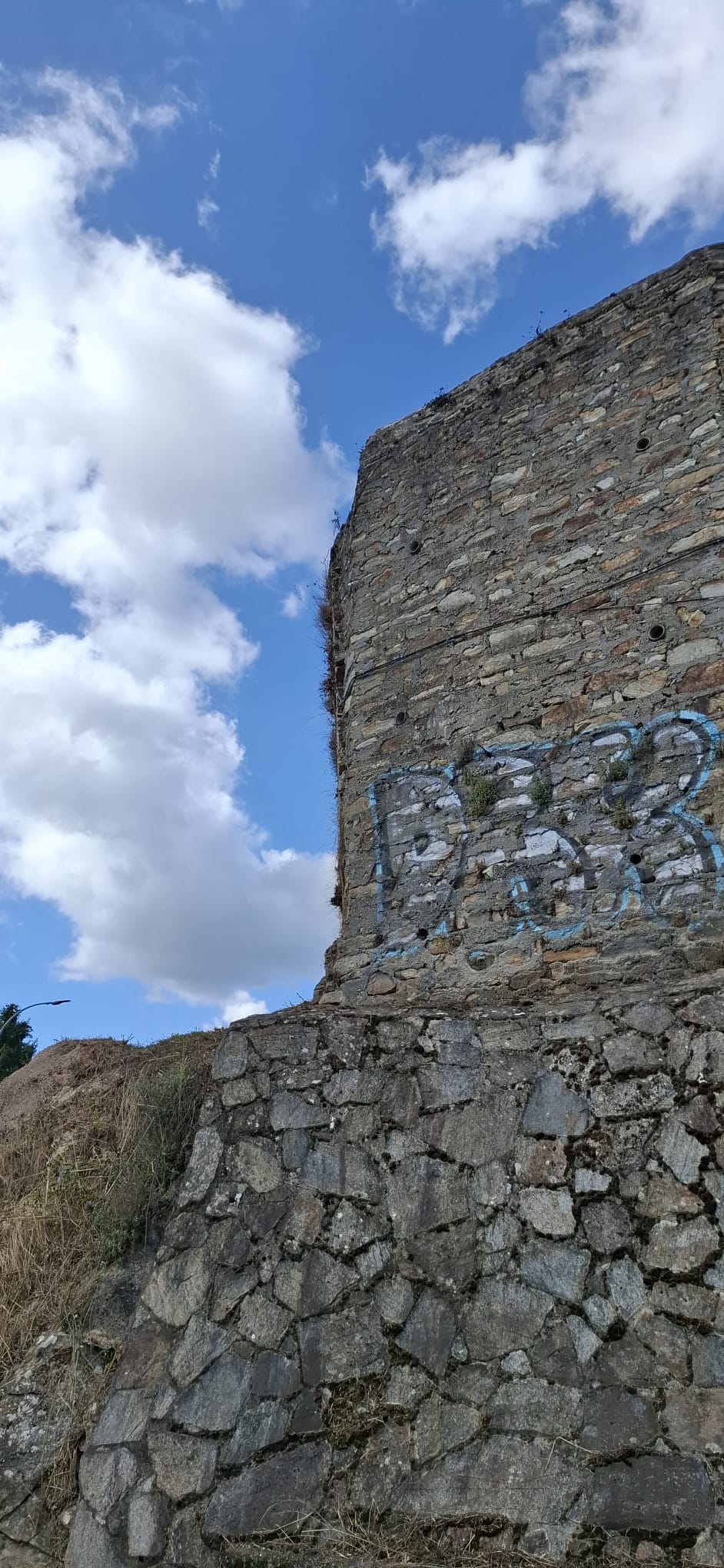 IMAXE – Muro na rúa Belvís